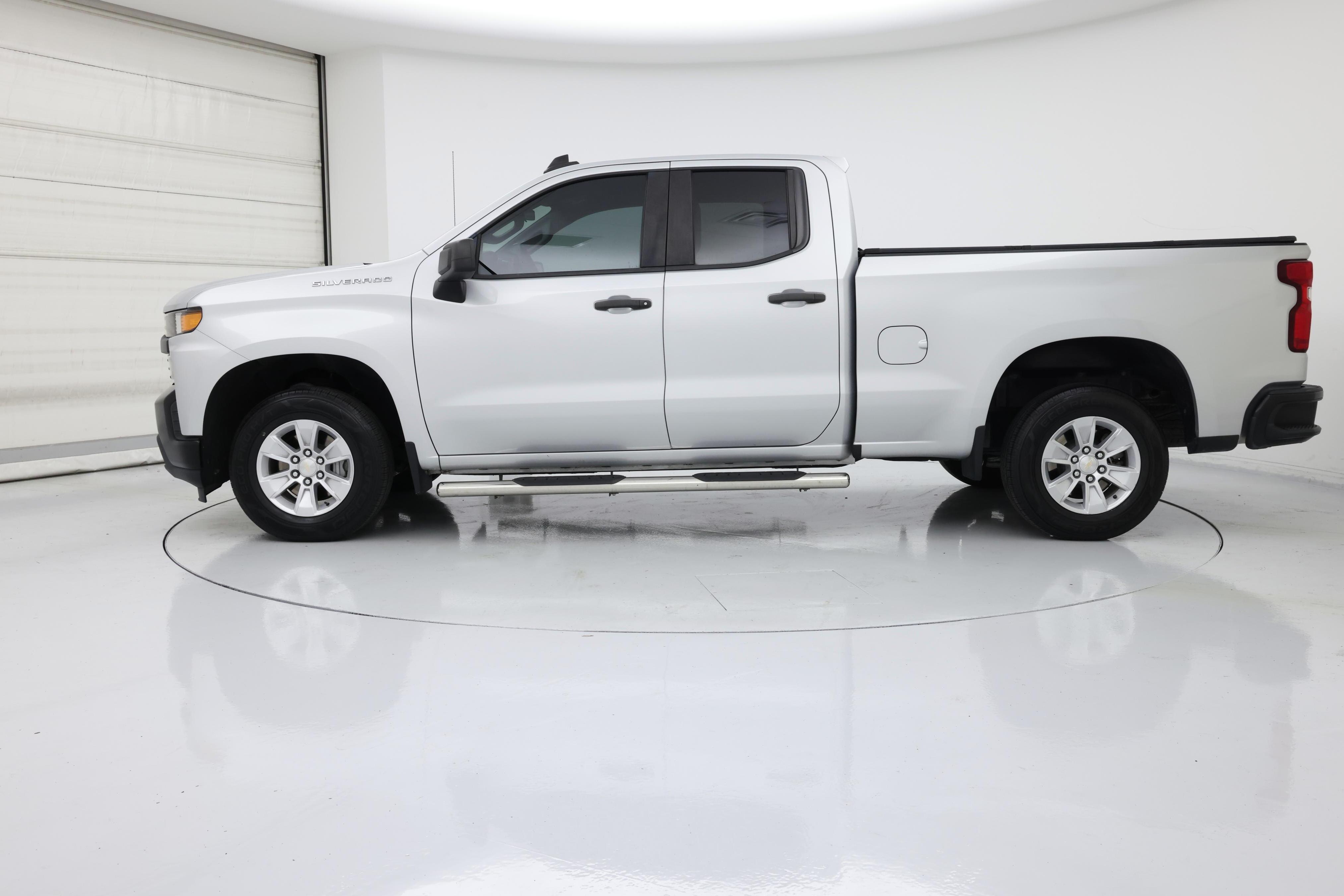 Thumbnail: 2020 Chevrolet Silverado 1500 - 3