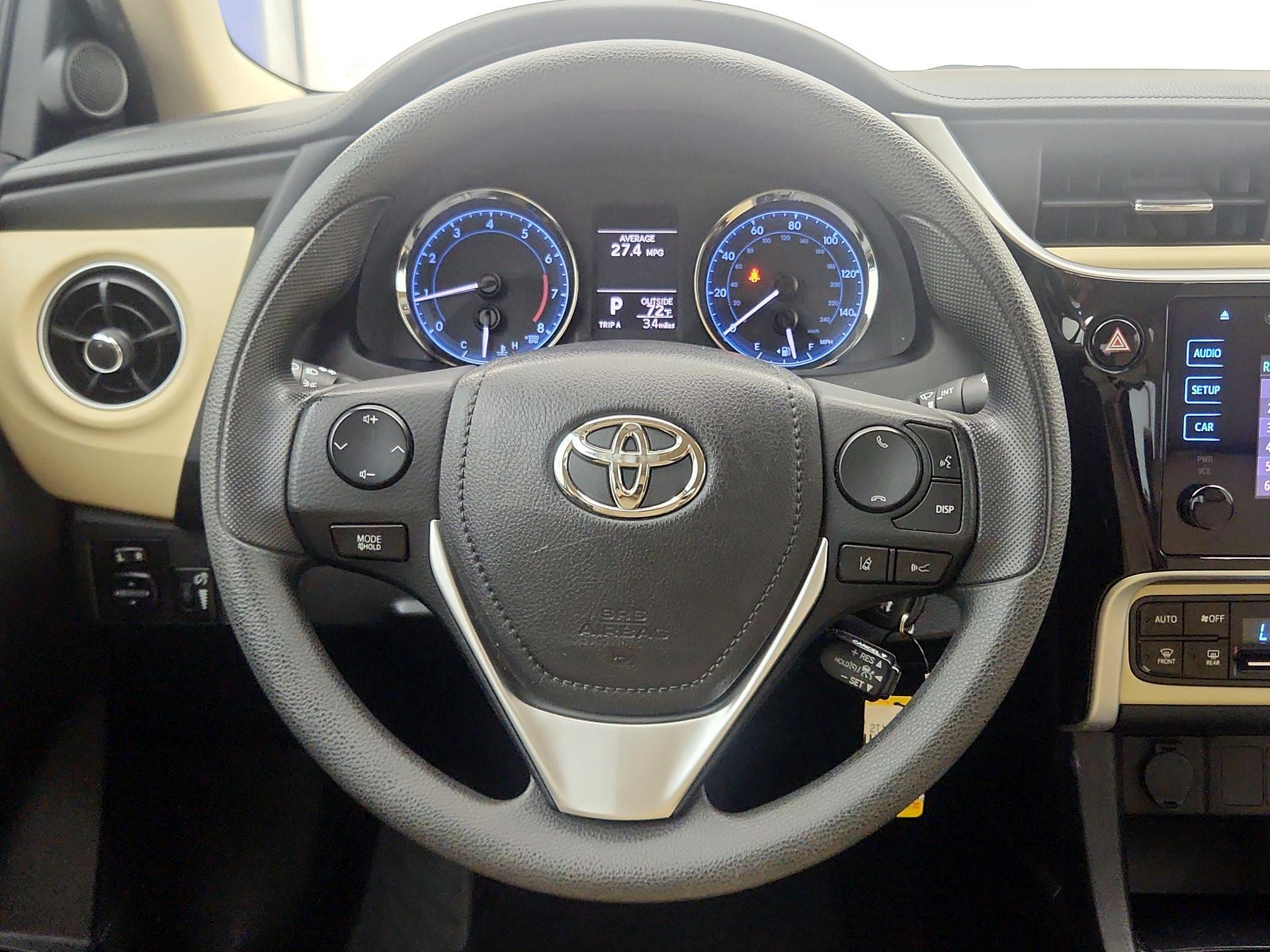 Thumbnail: 2018 Toyota Corolla - 10