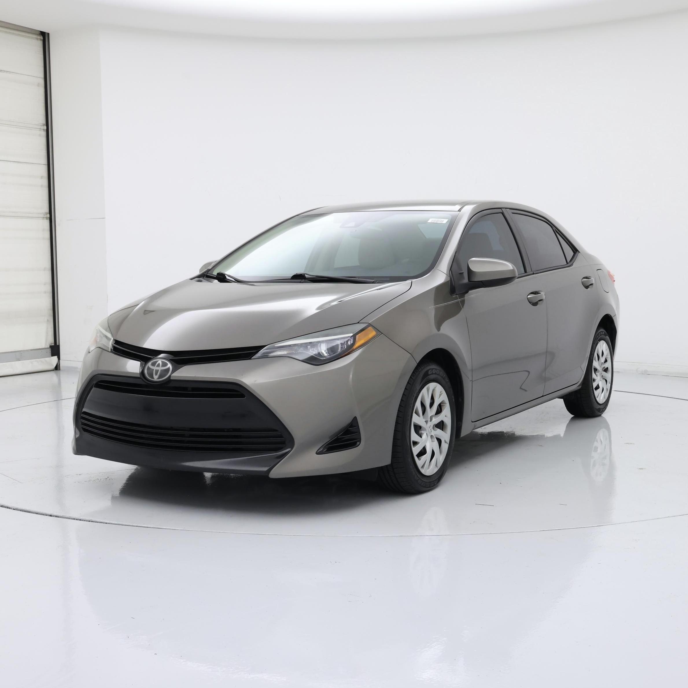 Thumbnail: 2018 Toyota Corolla - 4