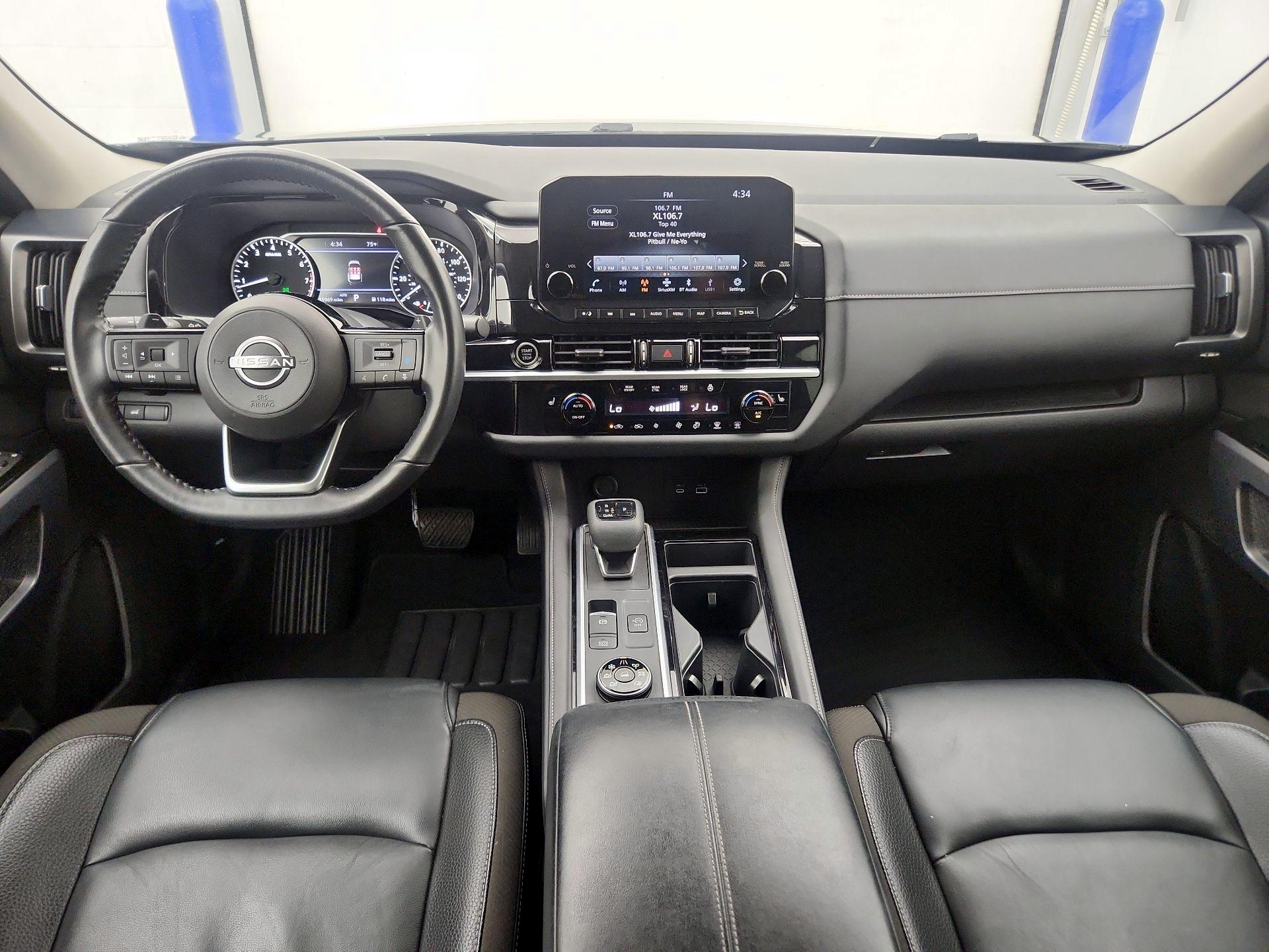Thumbnail: 2022 Nissan Pathfinder - 9