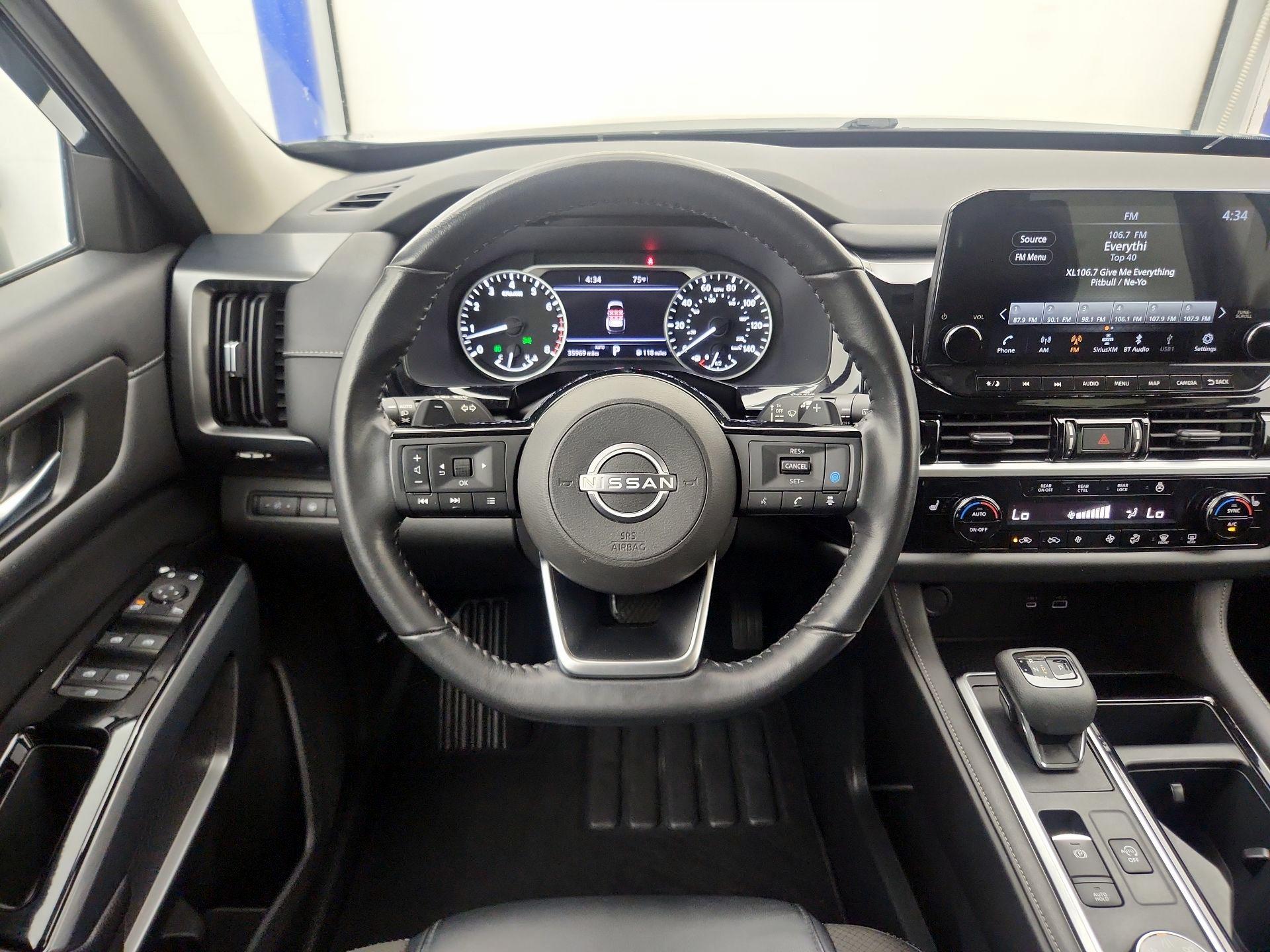 Thumbnail: 2022 Nissan Pathfinder - 10