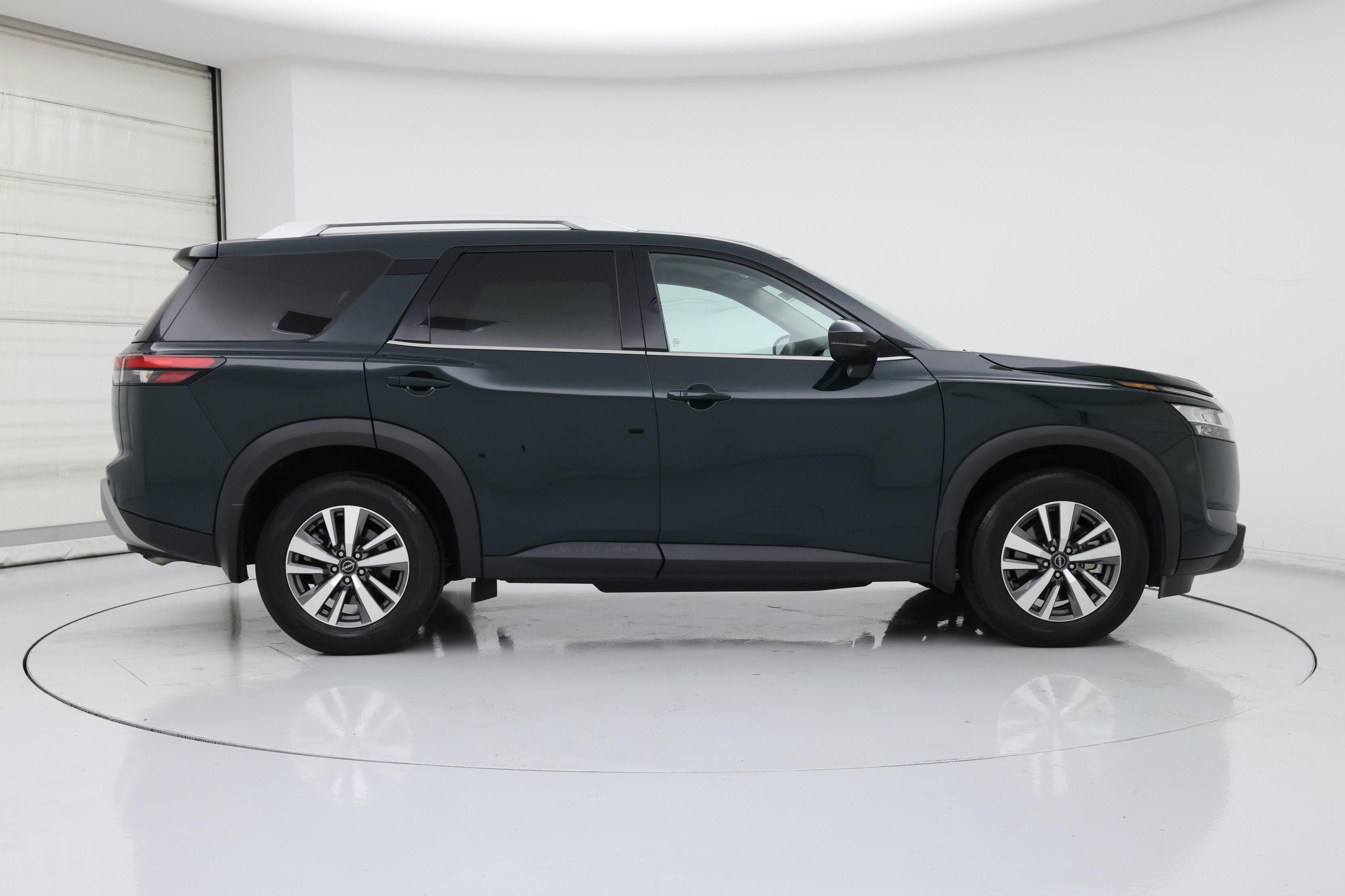 Thumbnail: 2022 Nissan Pathfinder - 7
