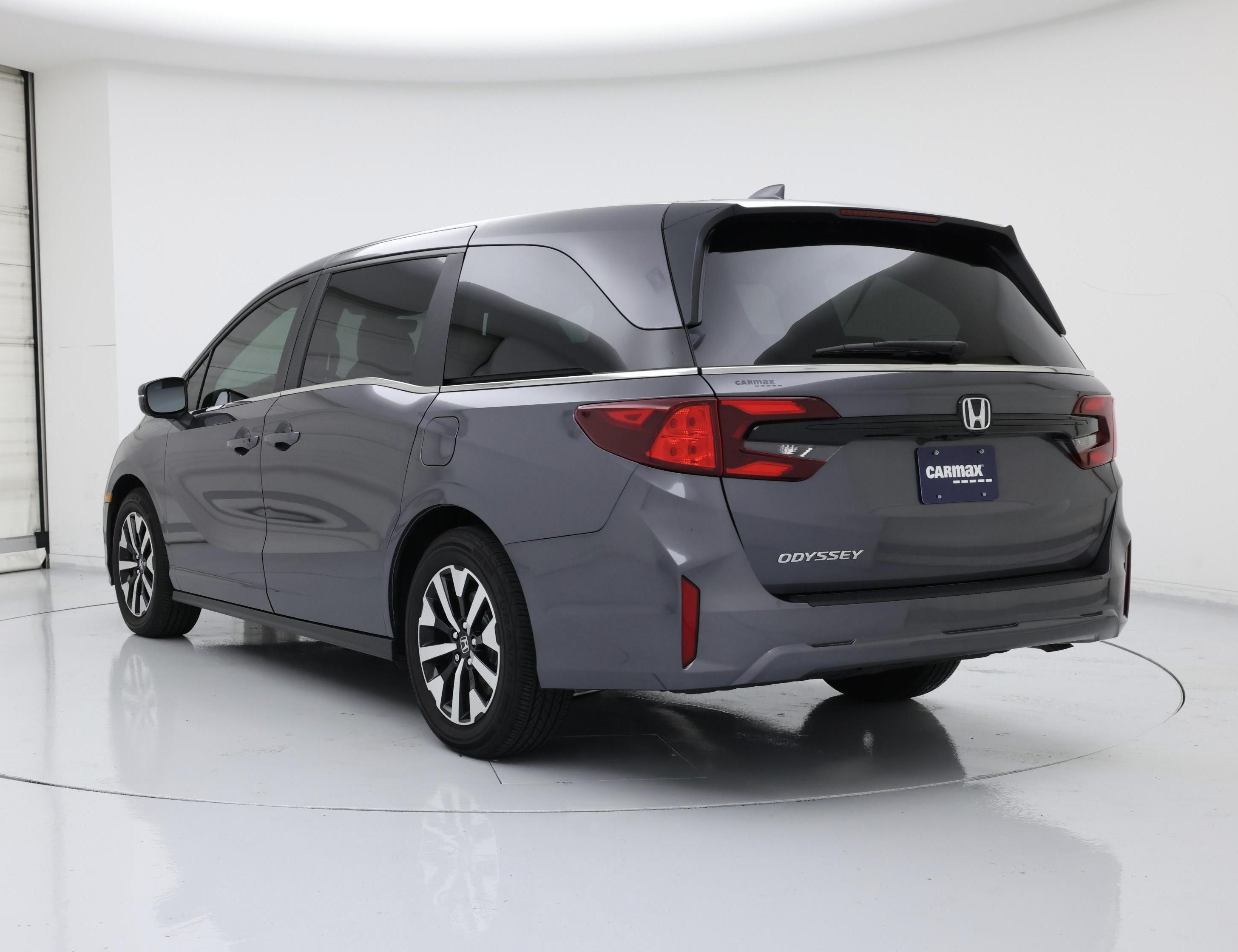 Thumbnail: 2025 Honda Odyssey - 2