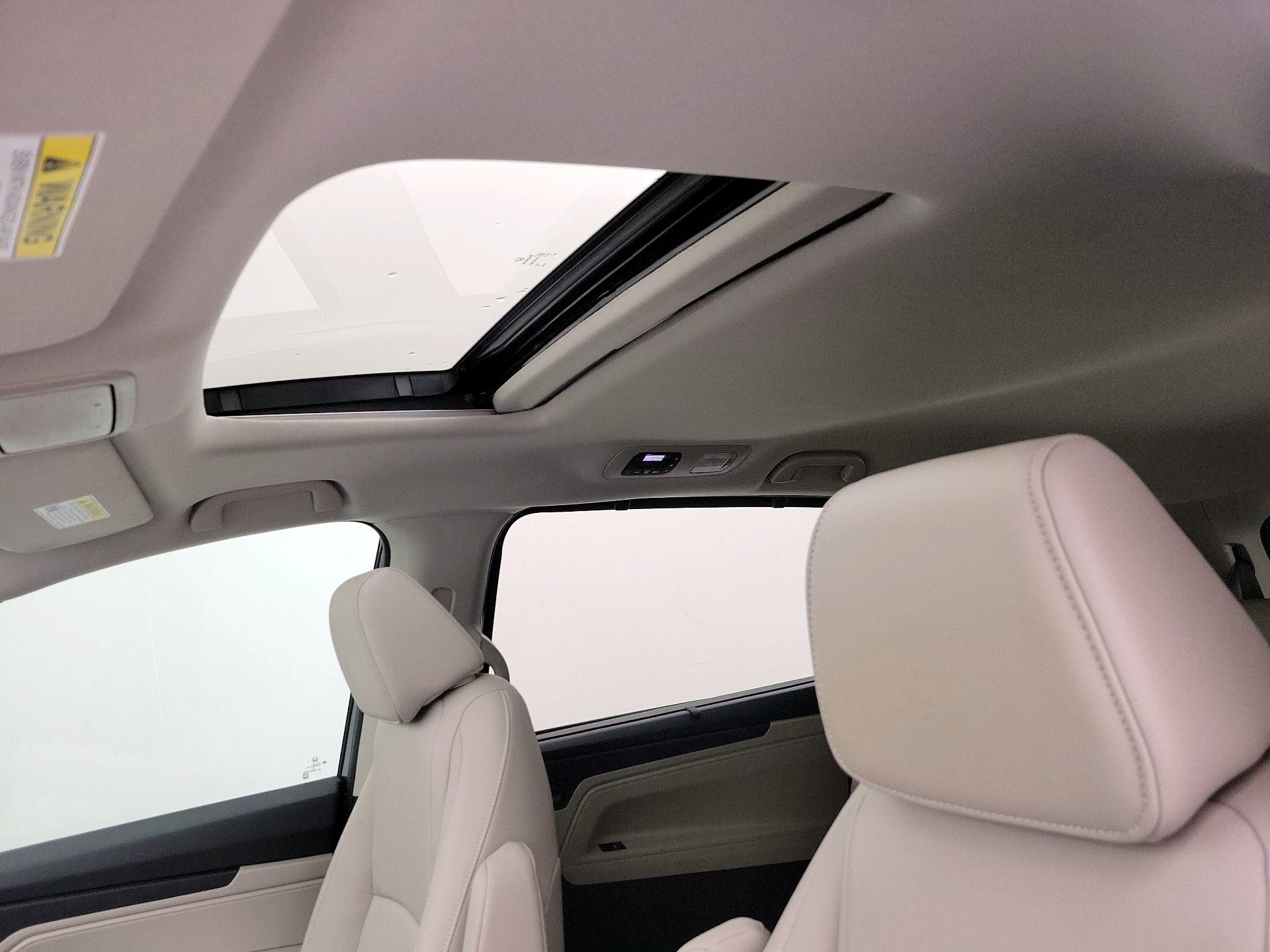 Thumbnail: 2025 Honda Odyssey - 19