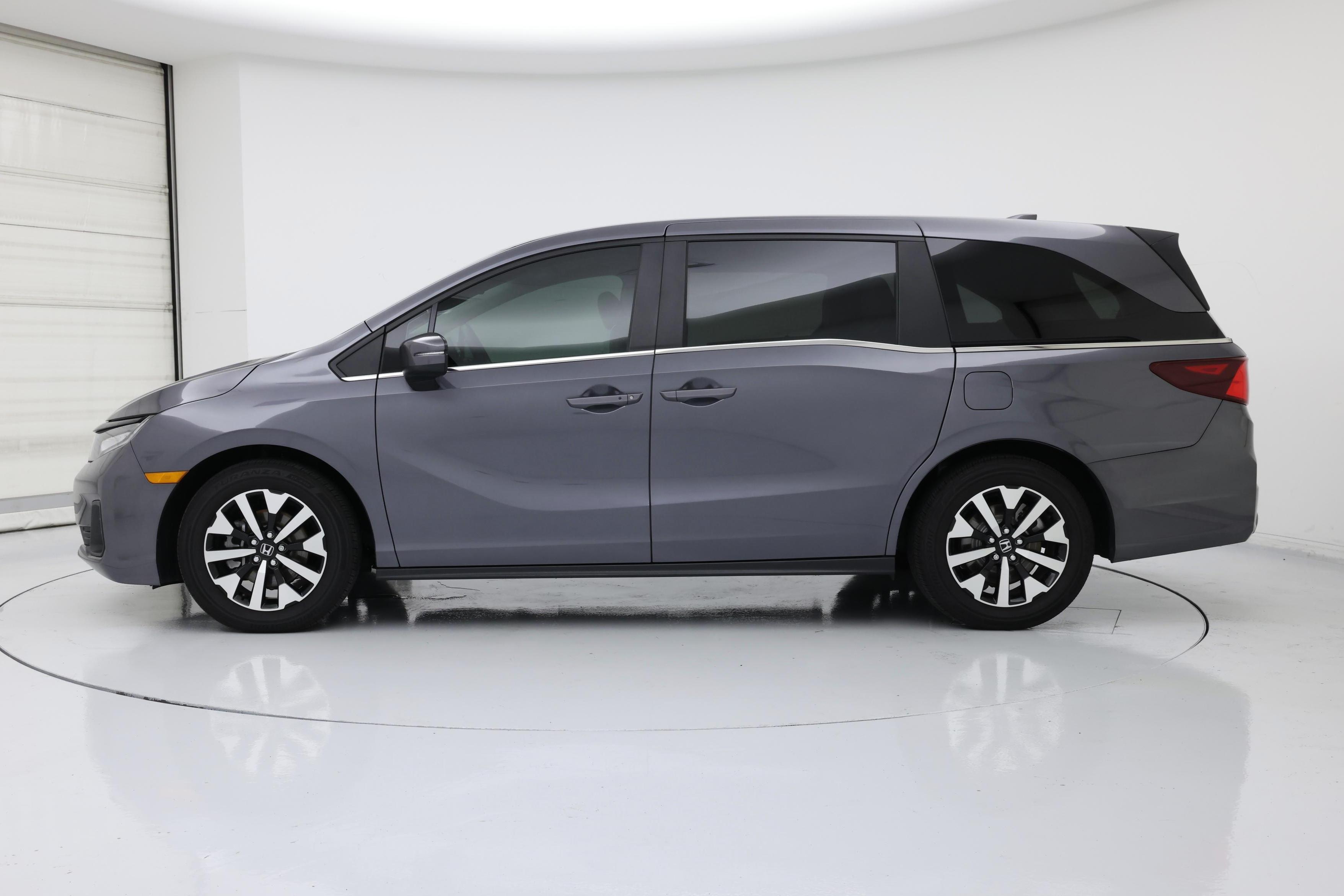 Thumbnail: 2025 Honda Odyssey - 3