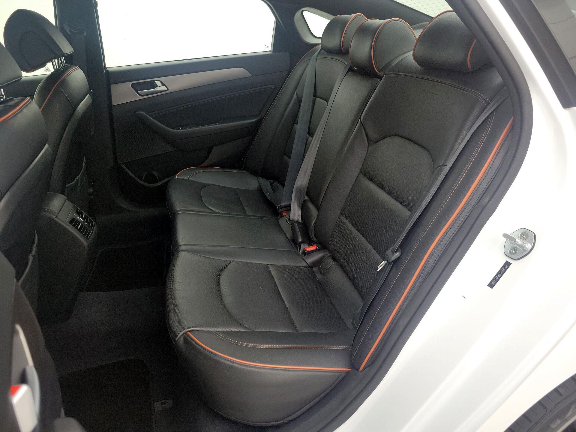 Thumbnail: 2015 Hyundai Sonata - 19