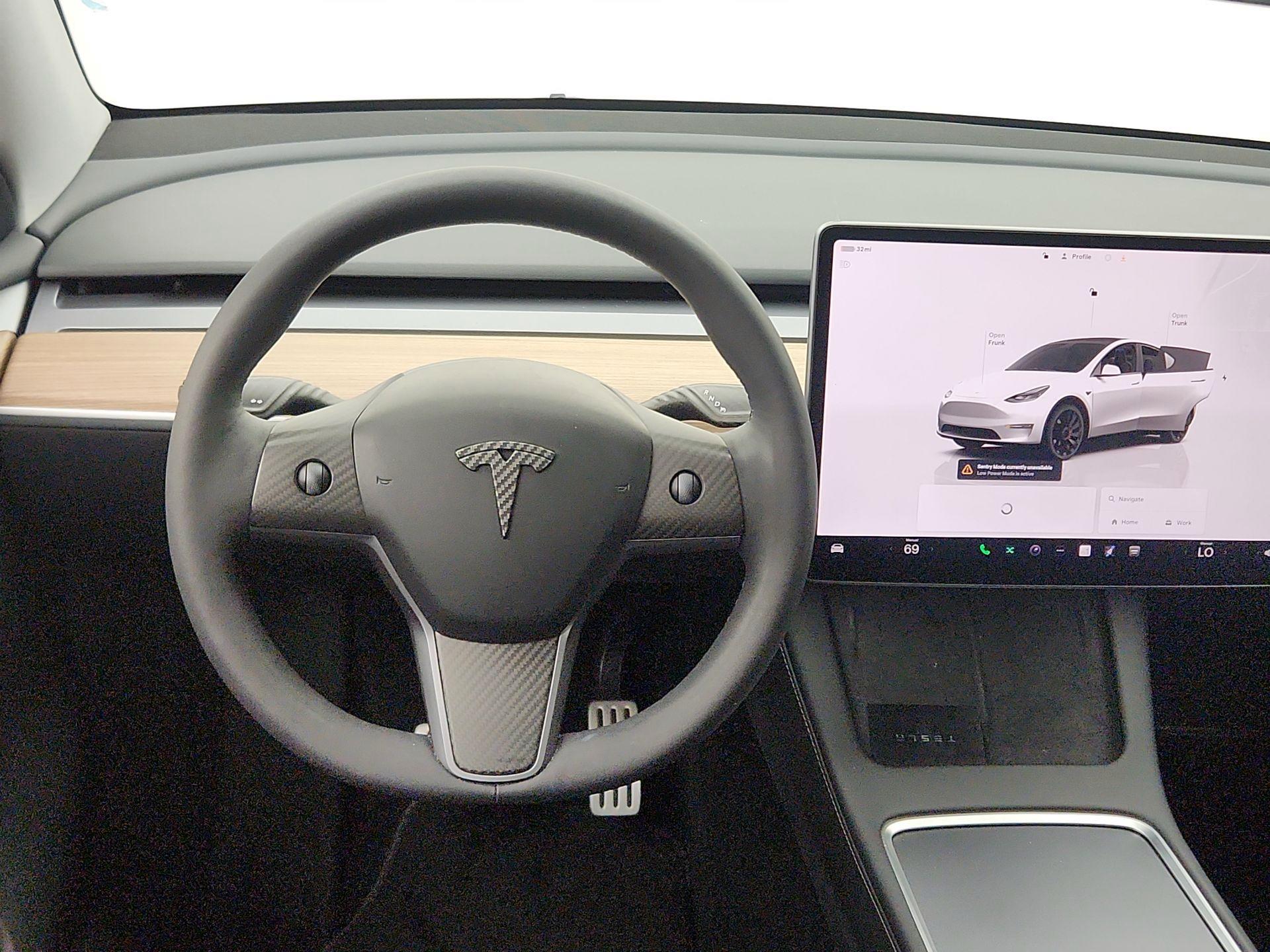 Thumbnail: 2023 Tesla Model Y - 10