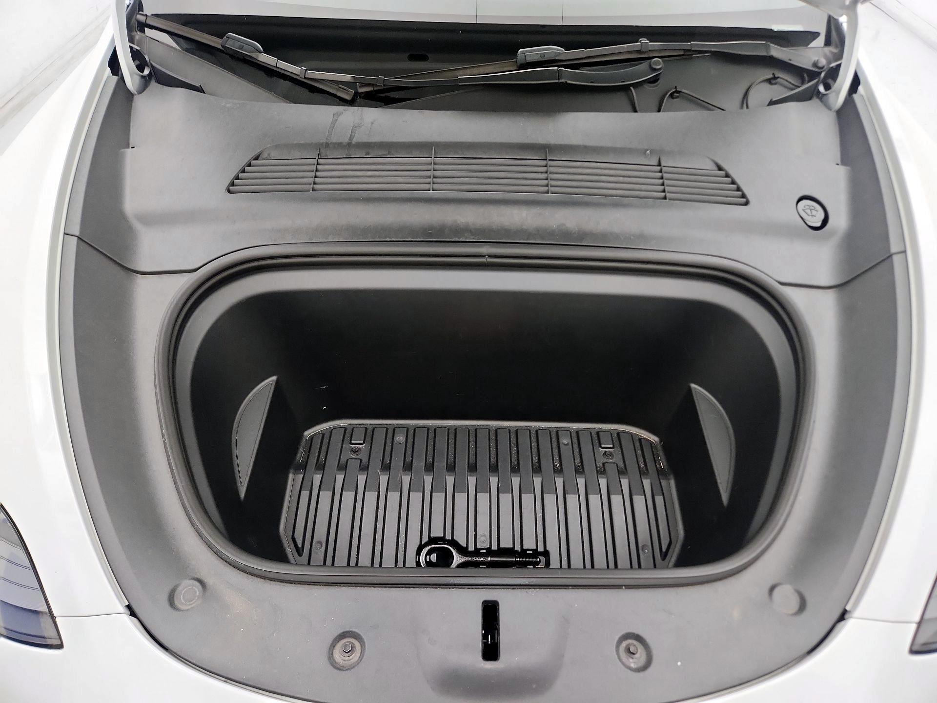 Thumbnail: 2023 Tesla Model Y - 20