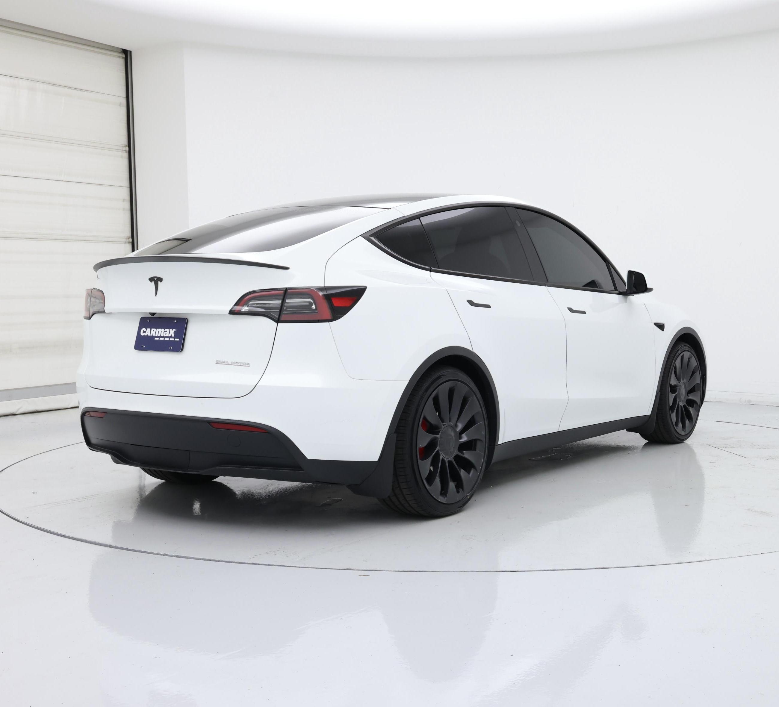 Thumbnail: 2023 Tesla Model Y - 8