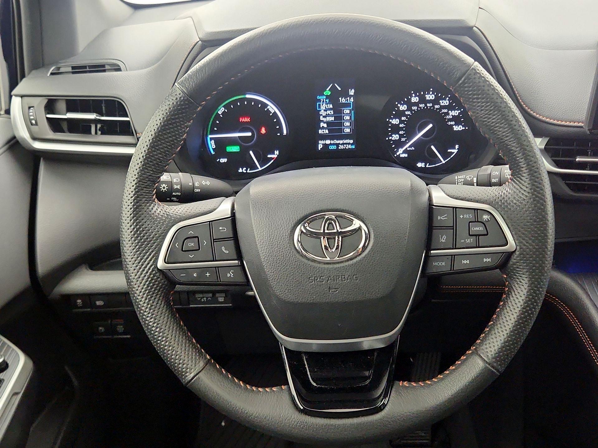 Thumbnail: 2022 Toyota Sienna - 10