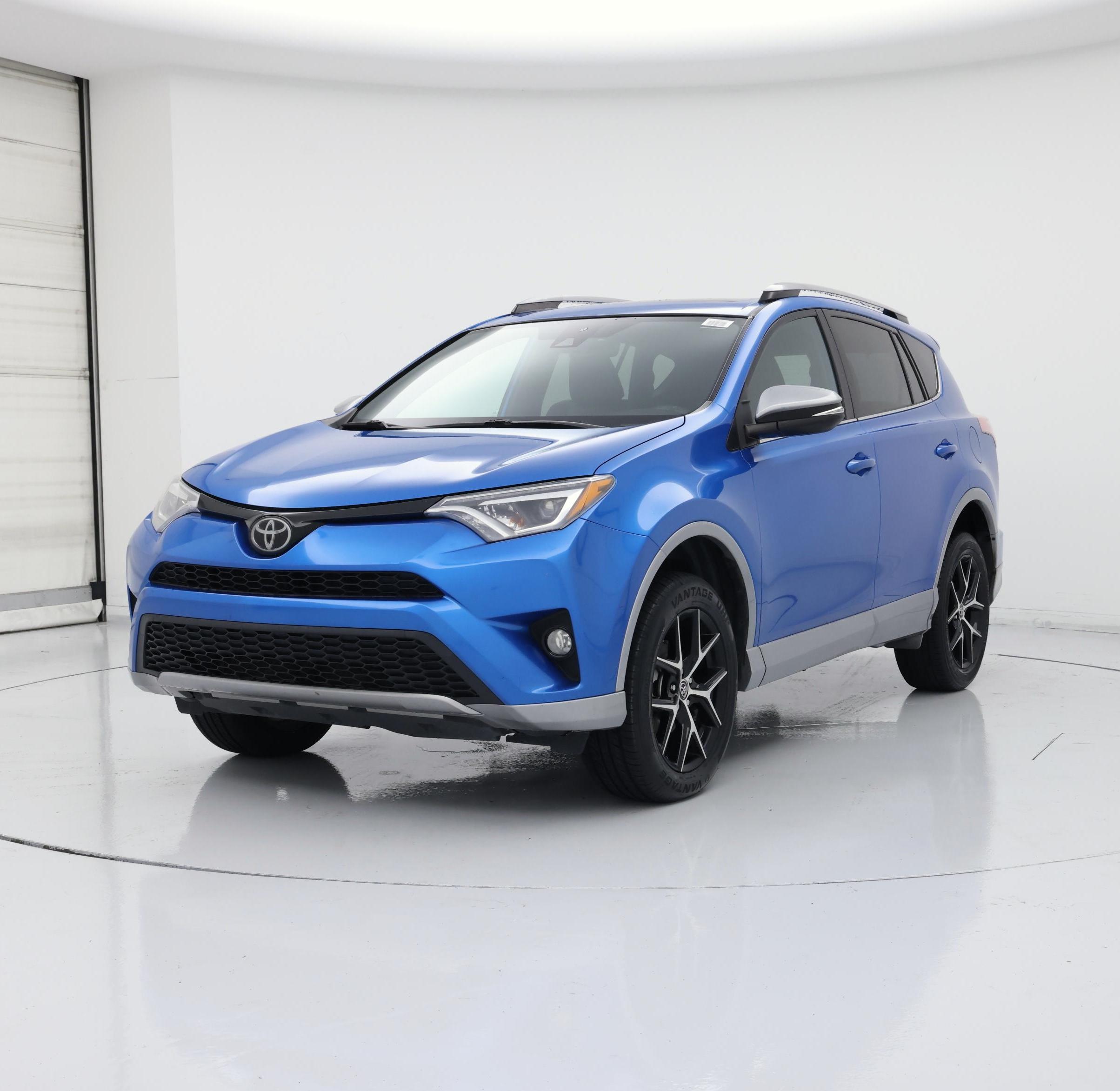 Thumbnail: 2018 Toyota RAV4 - 4