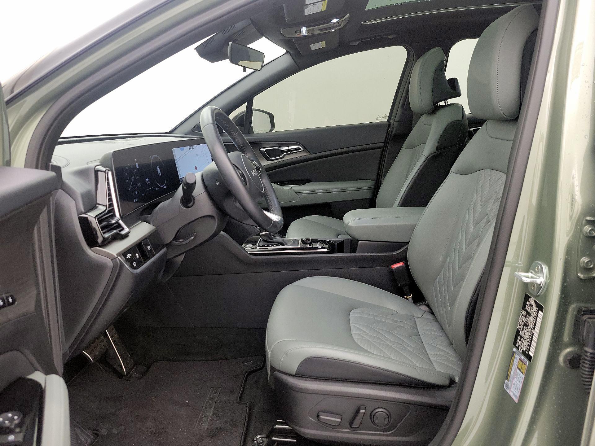 Thumbnail: 2023 Kia Sportage - 11