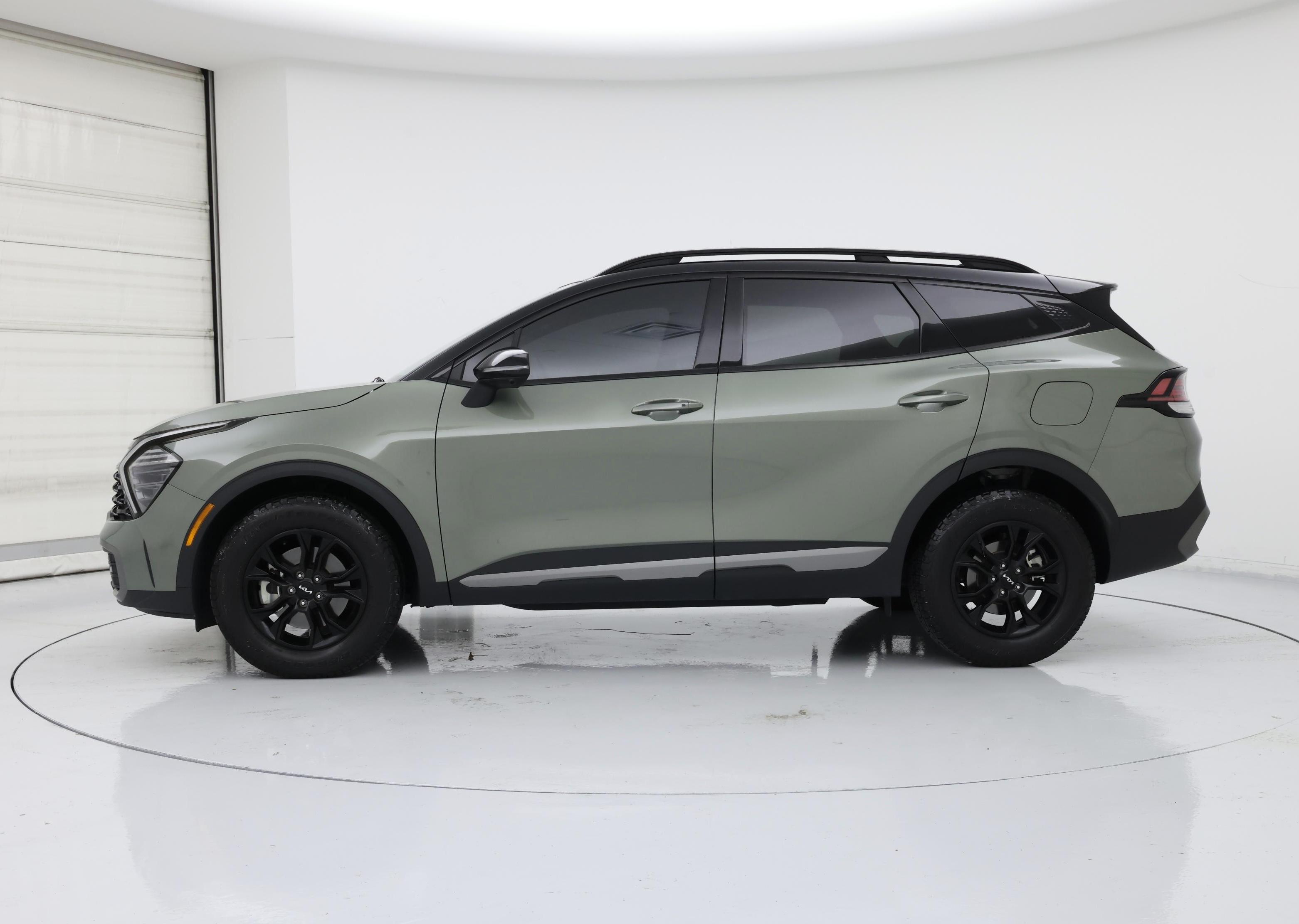 Thumbnail: 2023 Kia Sportage - 3