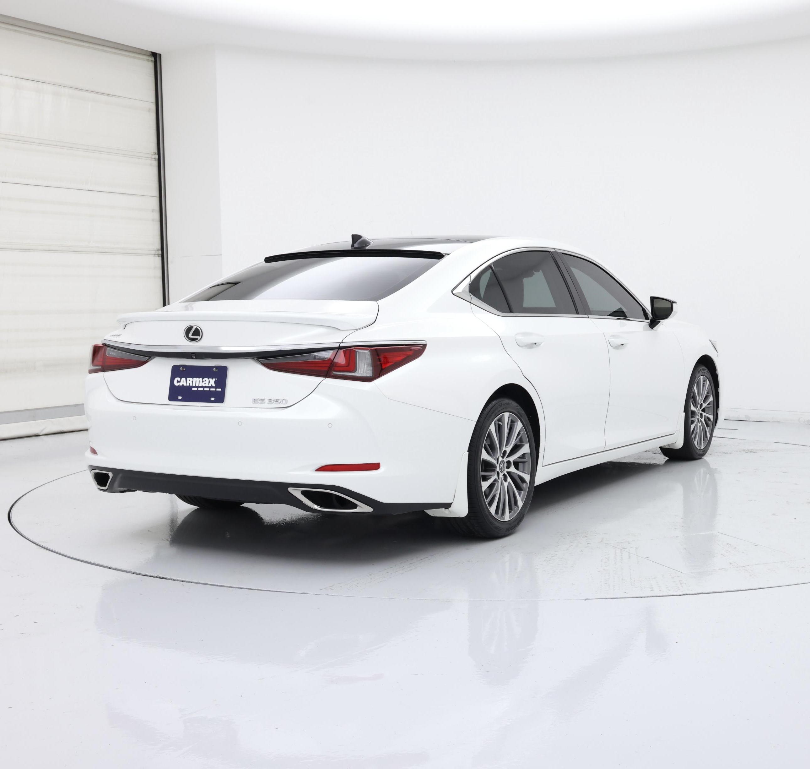 Thumbnail: 2019 Lexus ES - 8