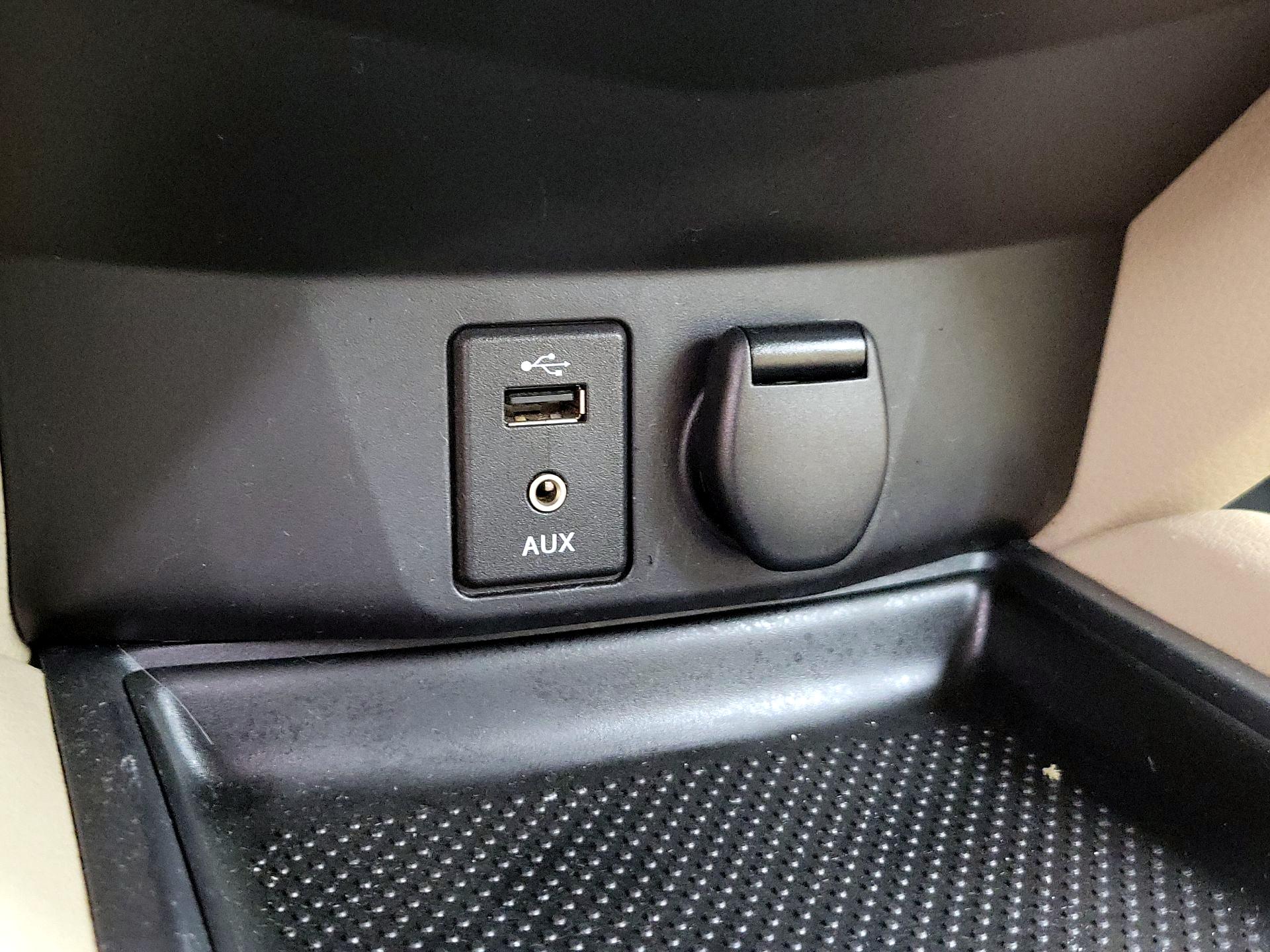 Thumbnail: 2016 Nissan Rogue - 18