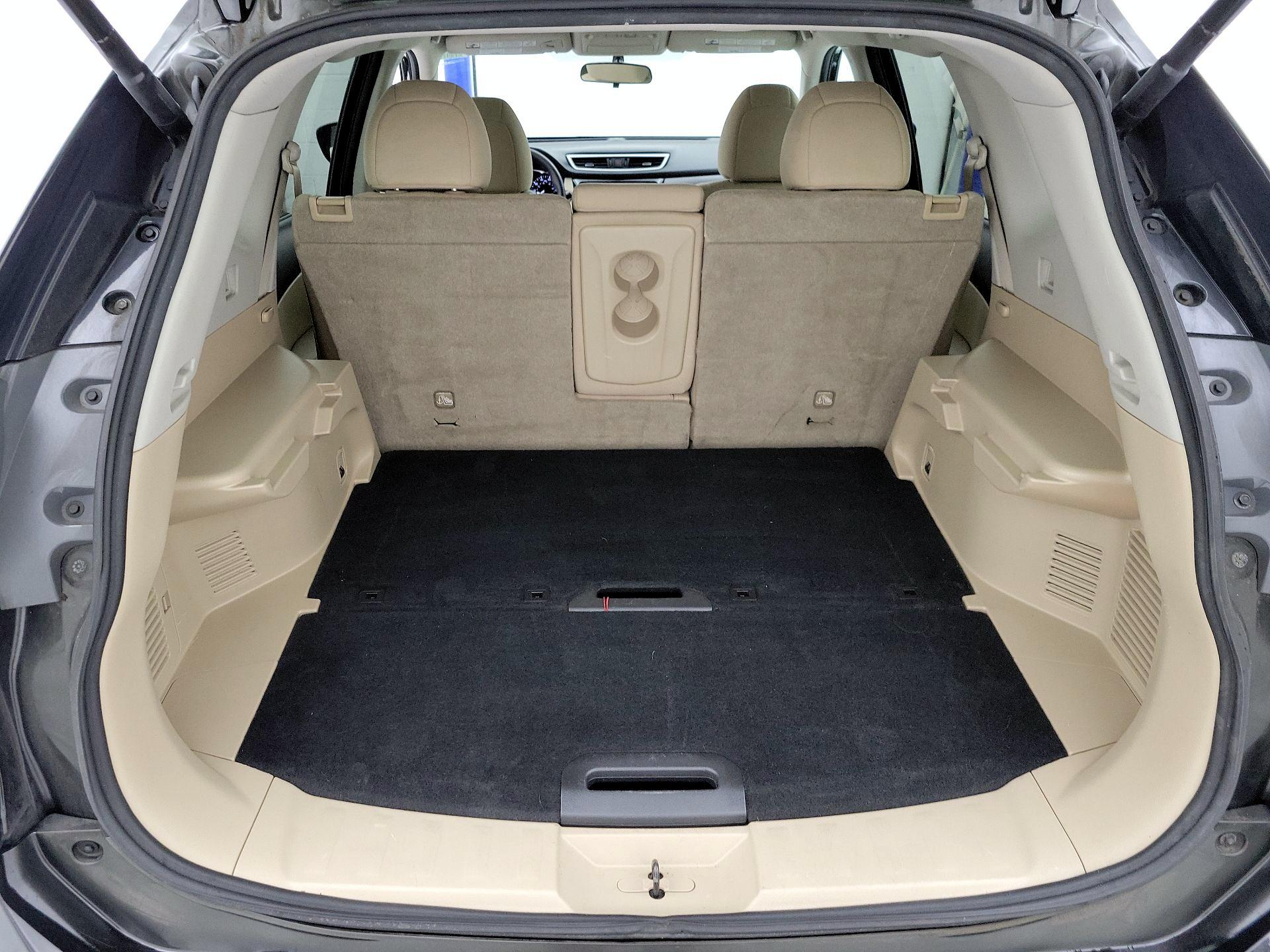 Thumbnail: 2016 Nissan Rogue - 20