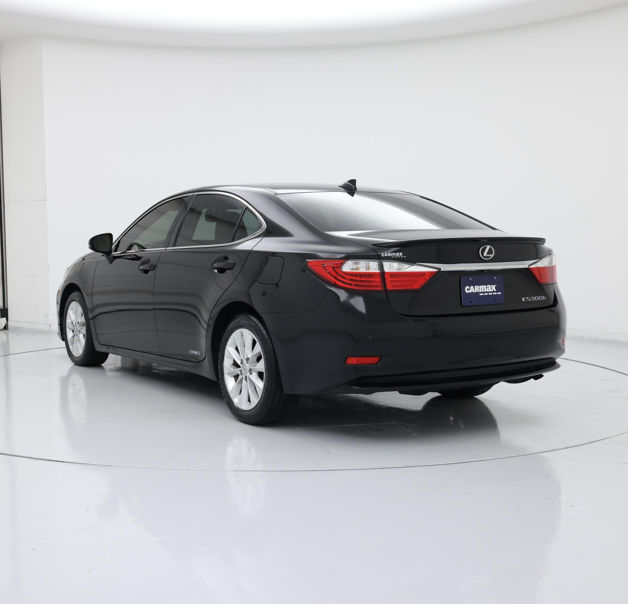 Thumbnail: 2015 Lexus ES - 2