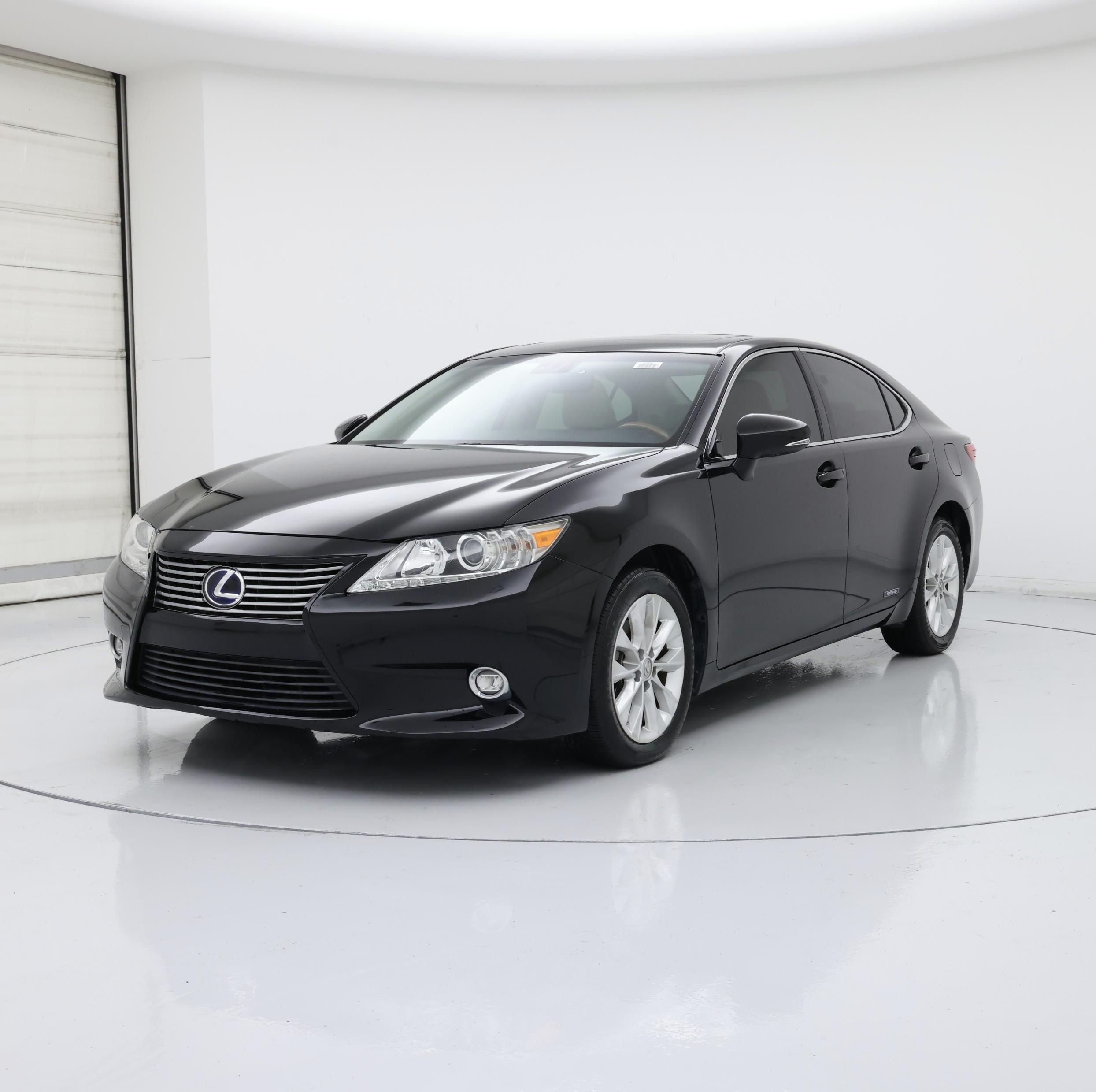 Thumbnail: 2015 Lexus ES - 4