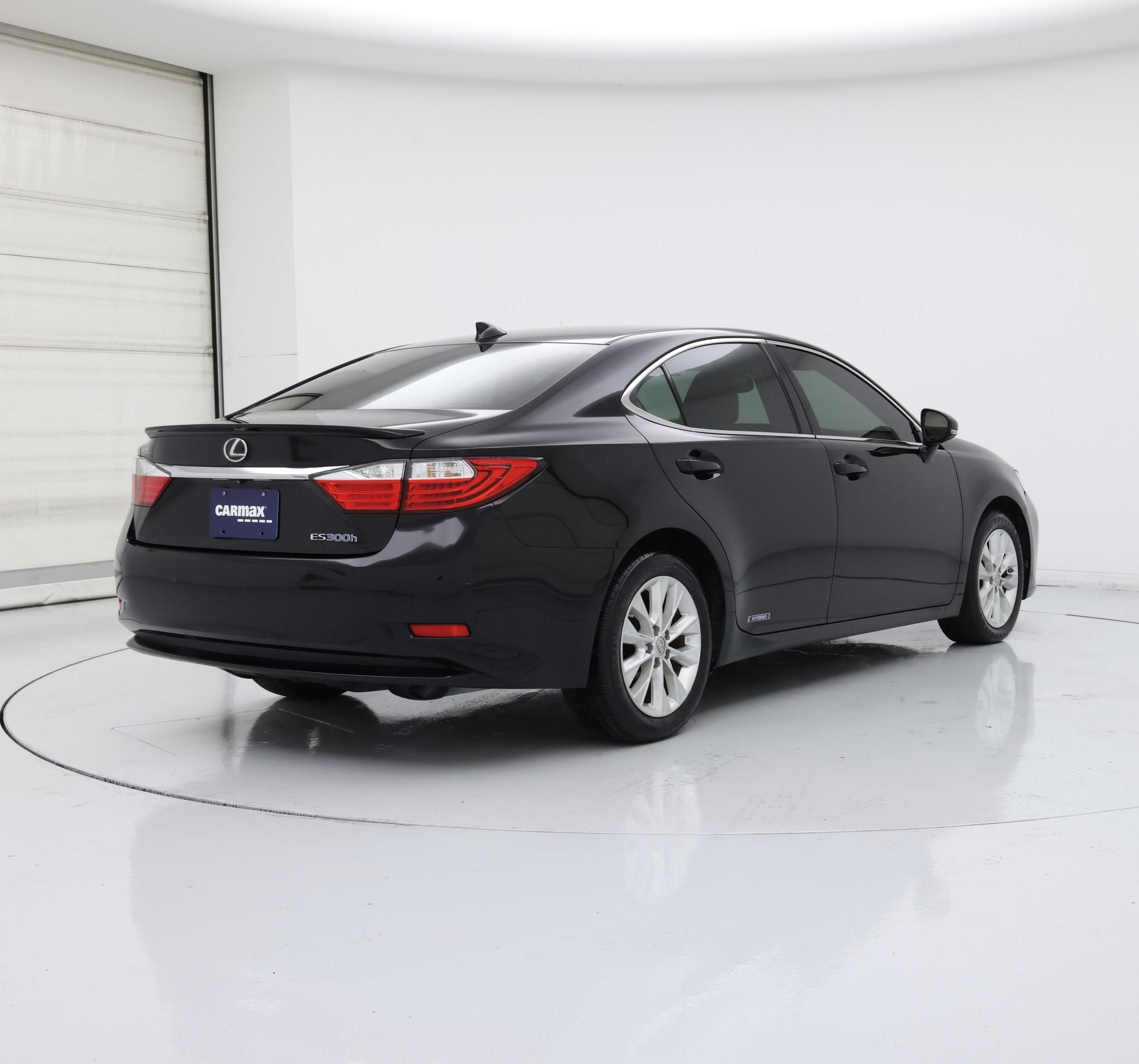 Thumbnail: 2015 Lexus ES - 8