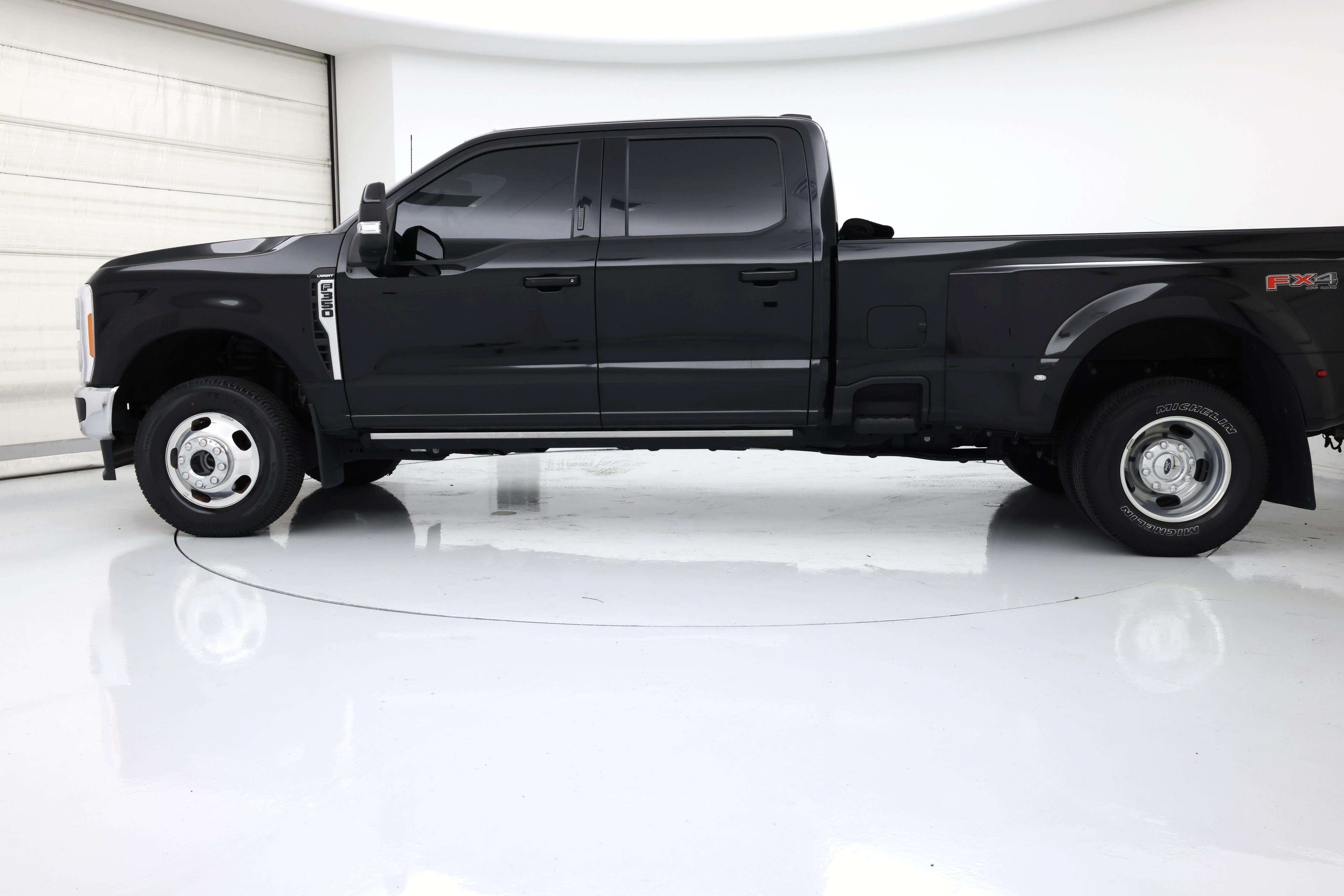 Thumbnail: 2023 Ford F-350 - 3