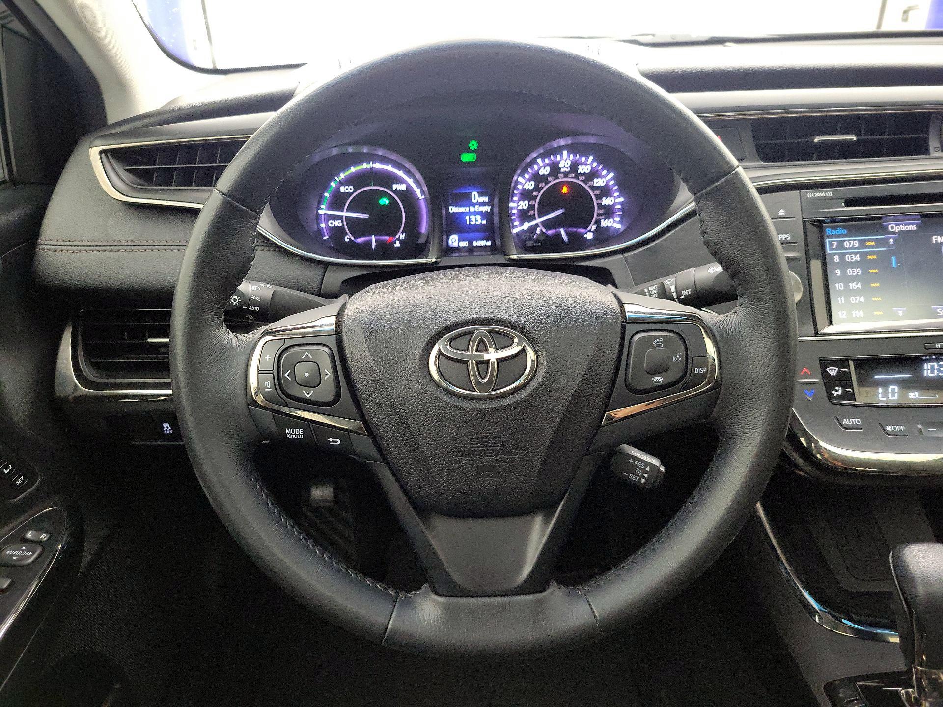 Thumbnail: 2016 Toyota Avalon - 10