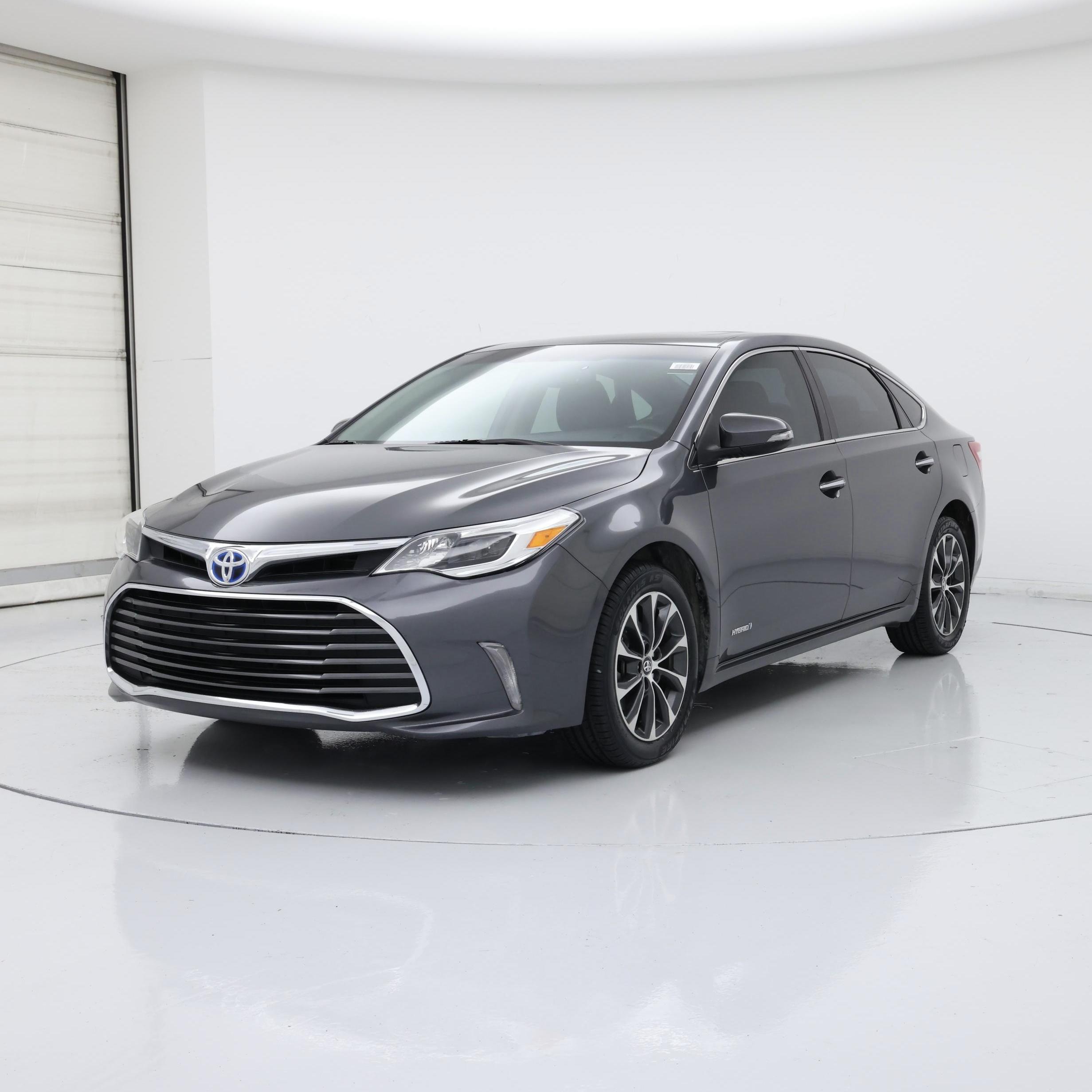 Thumbnail: 2016 Toyota Avalon - 4