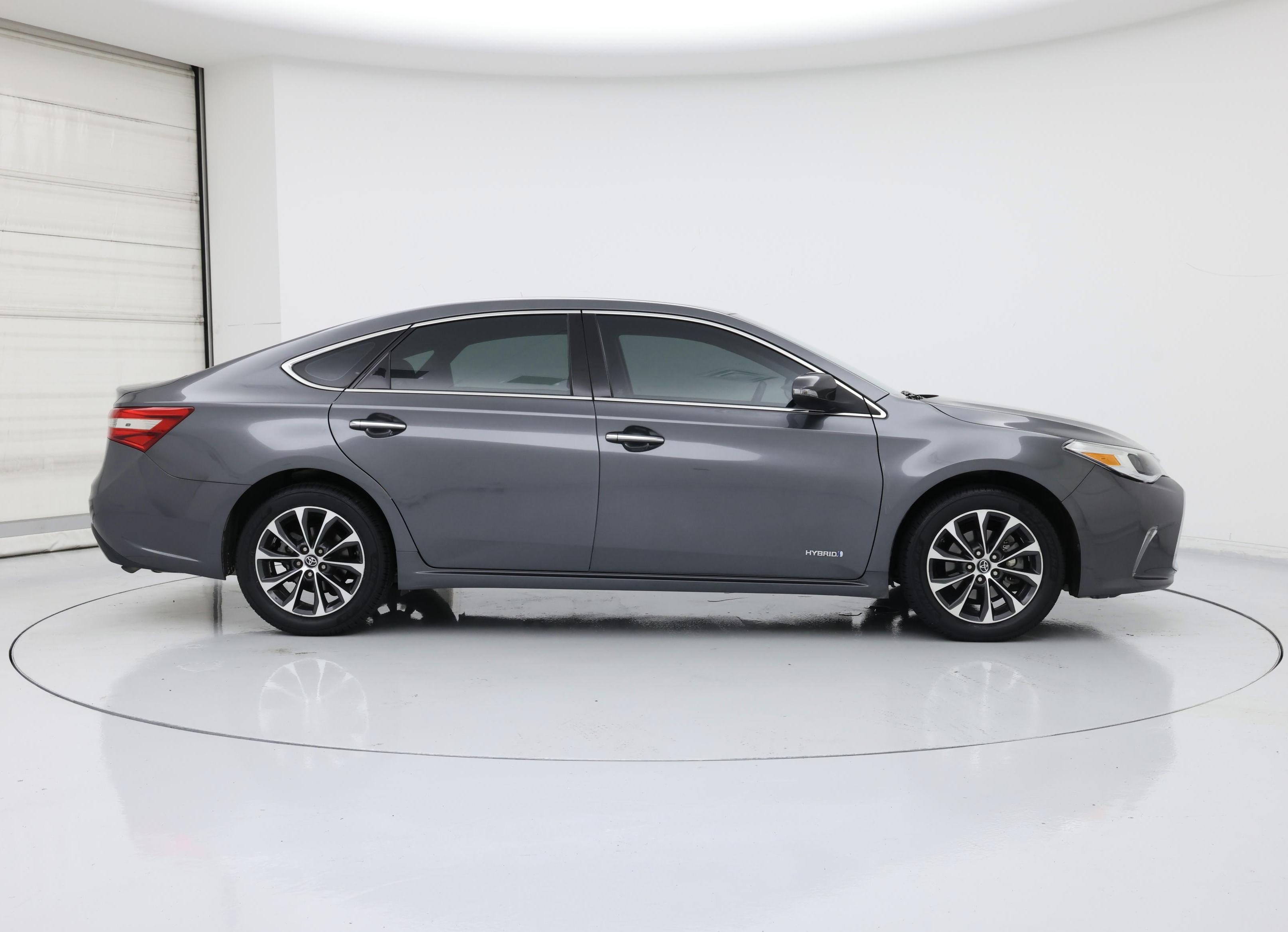 Thumbnail: 2016 Toyota Avalon - 7