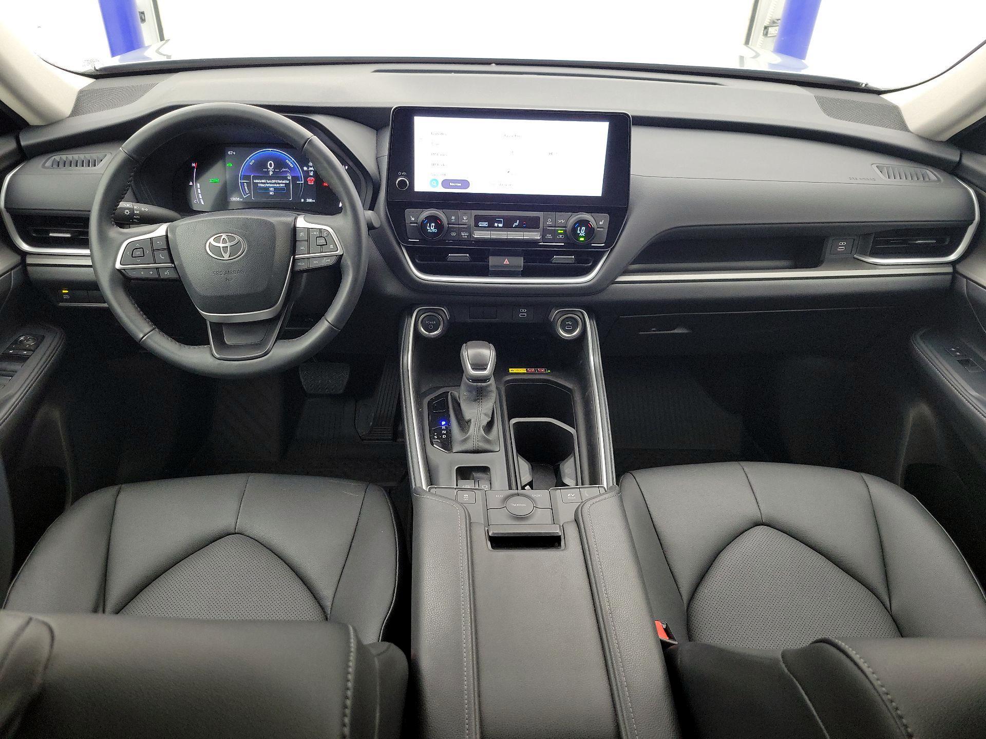 Thumbnail: 2025 Toyota Highlander - 9