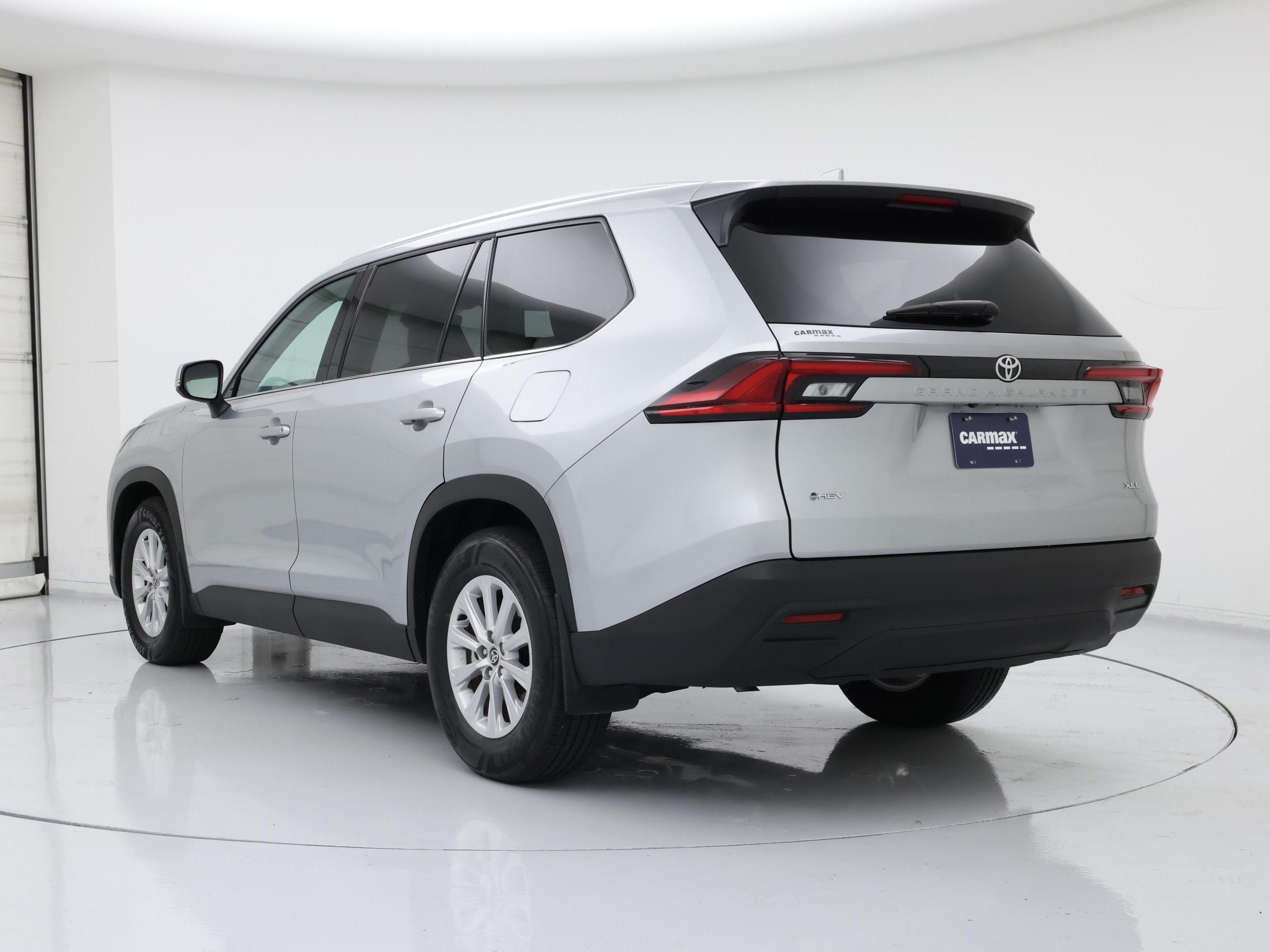 Thumbnail: 2025 Toyota Highlander - 2