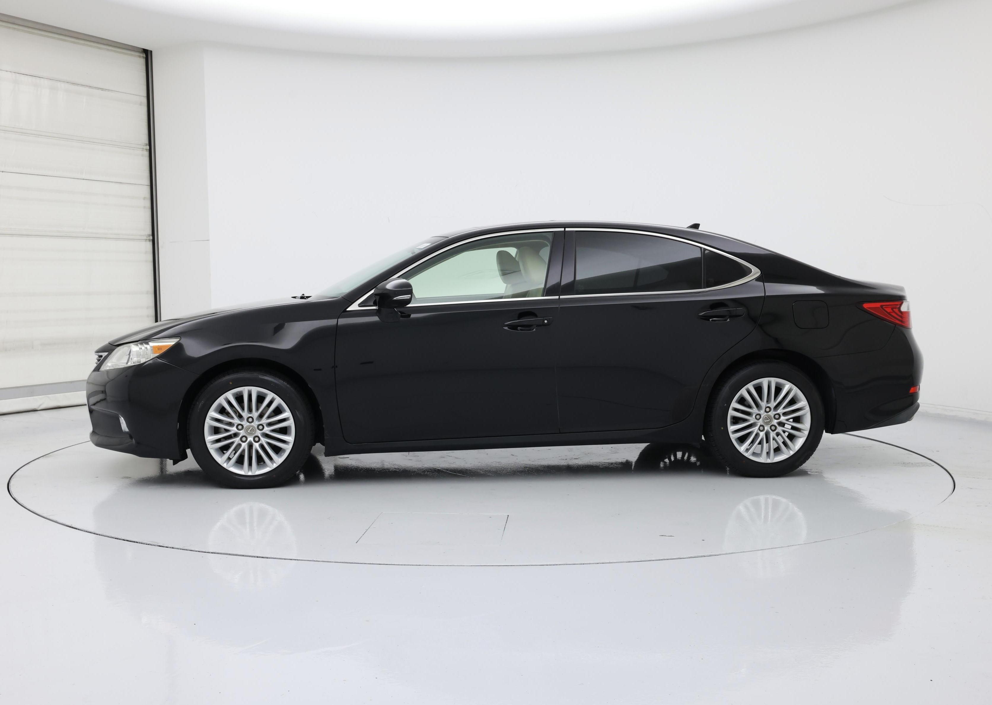 Thumbnail: 2014 Lexus ES - 3