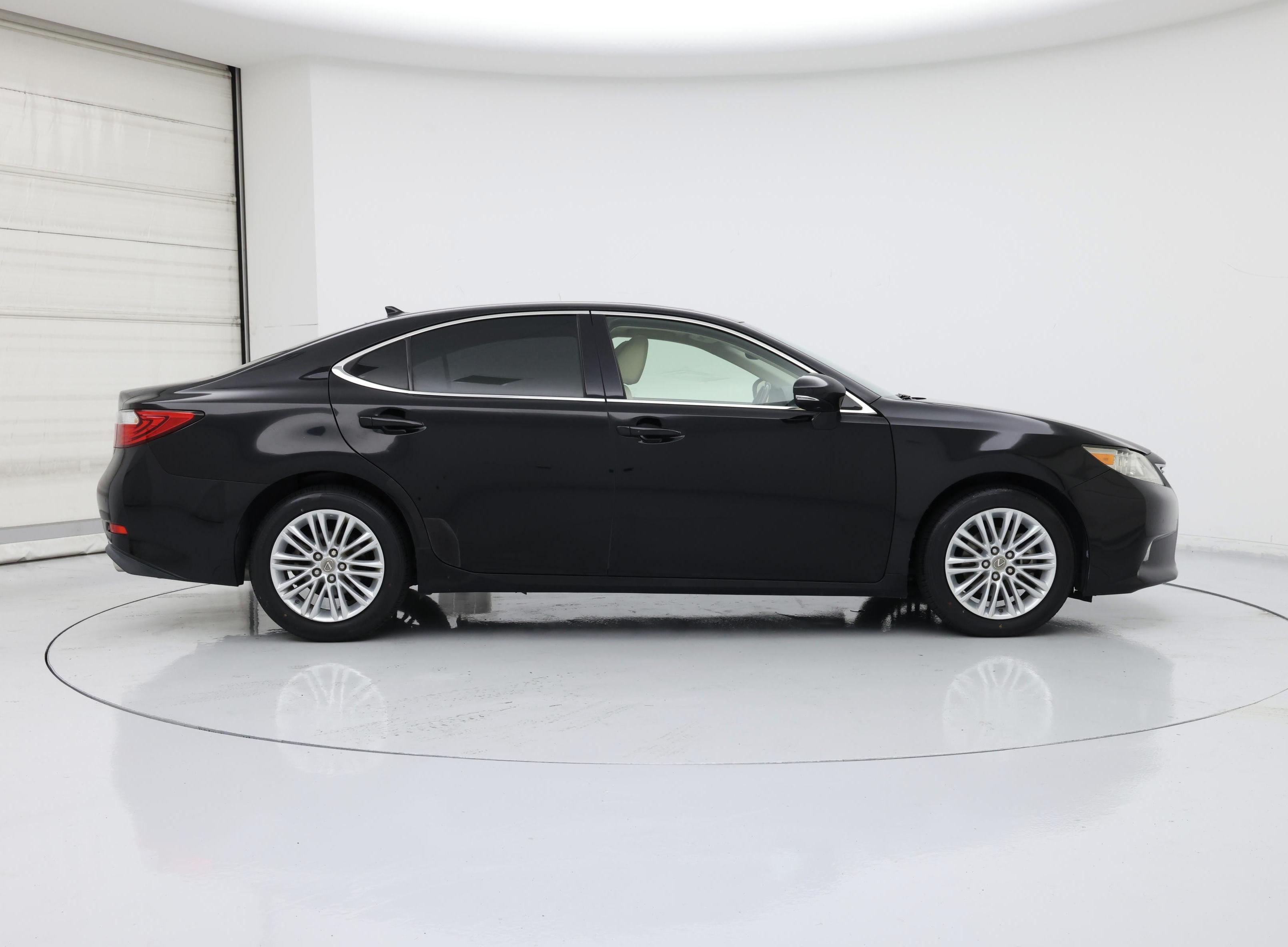 Thumbnail: 2014 Lexus ES - 7