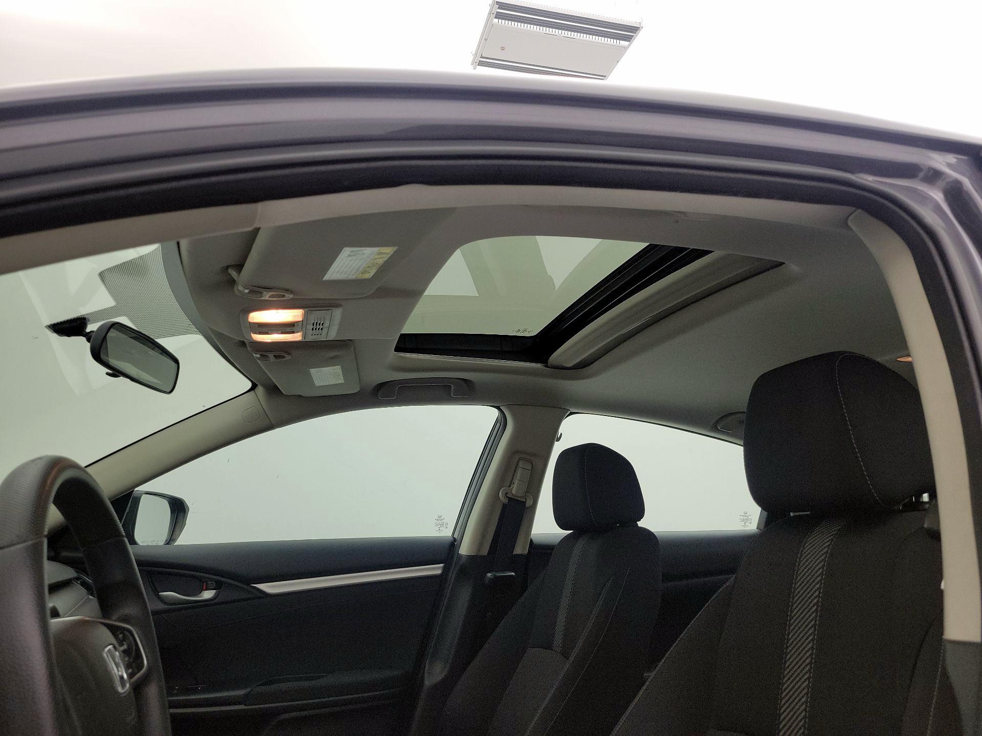 Thumbnail: 2016 Honda Civic - 18