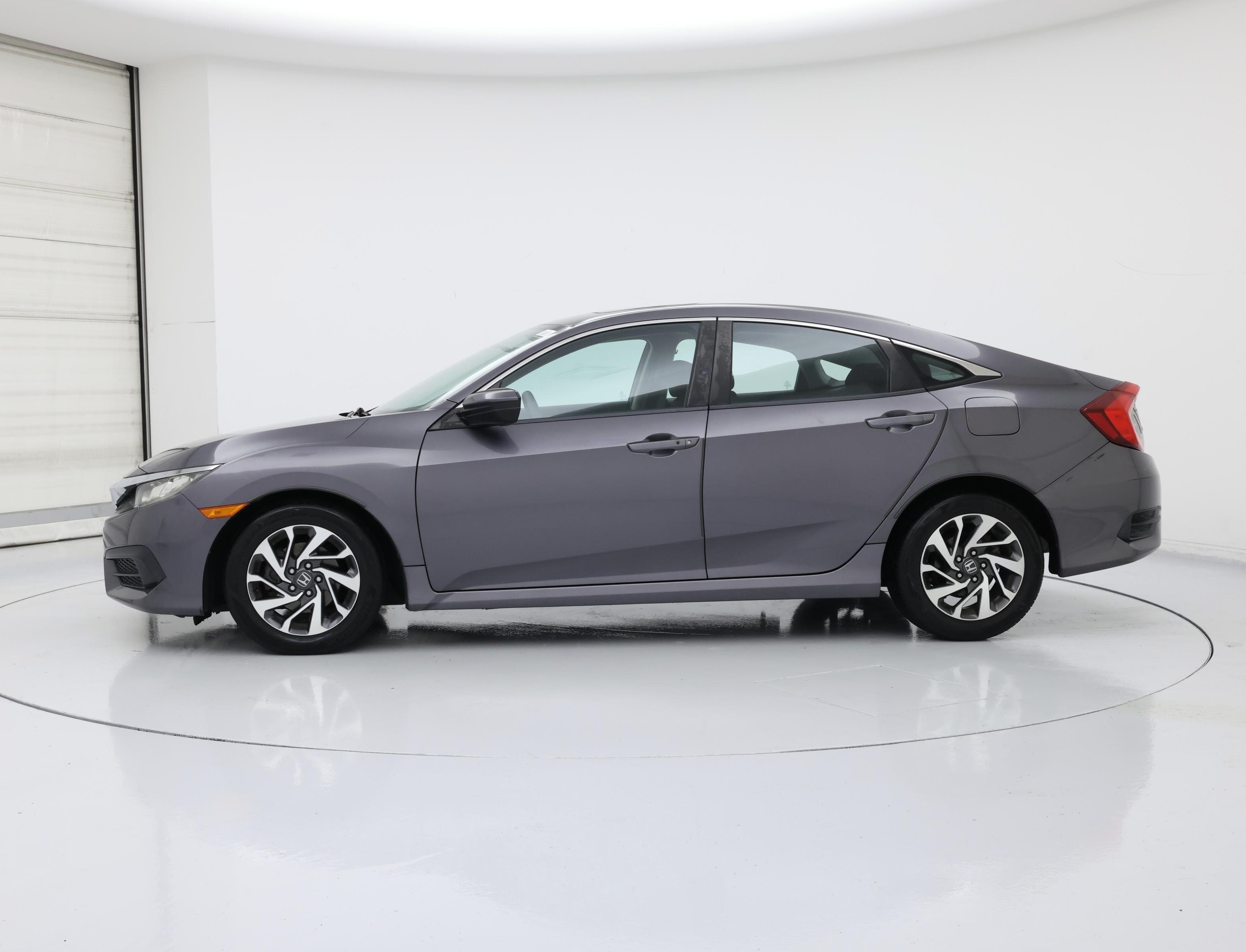 Thumbnail: 2016 Honda Civic - 3