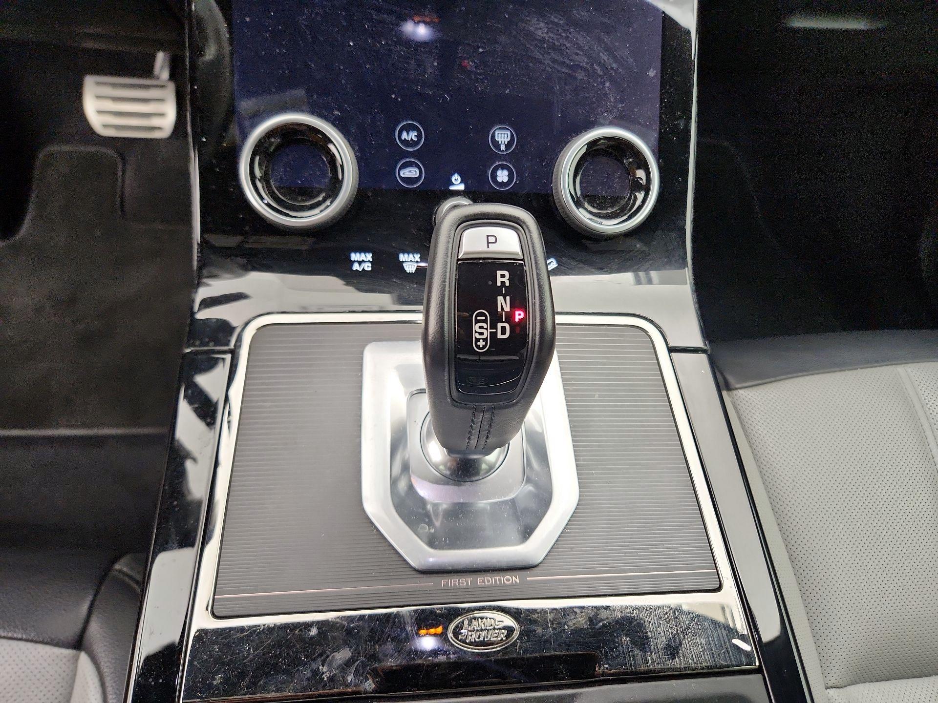 Thumbnail: 2020 Land Rover Range Rover Evoque - 18