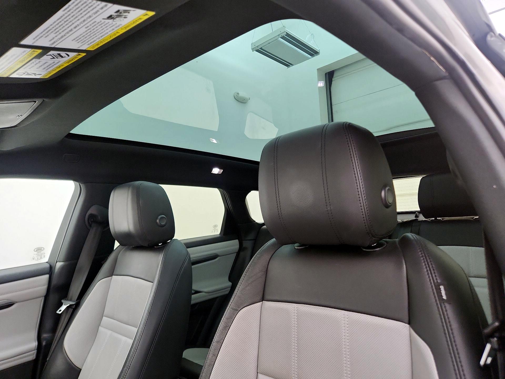 Thumbnail: 2020 Land Rover Range Rover Evoque - 20