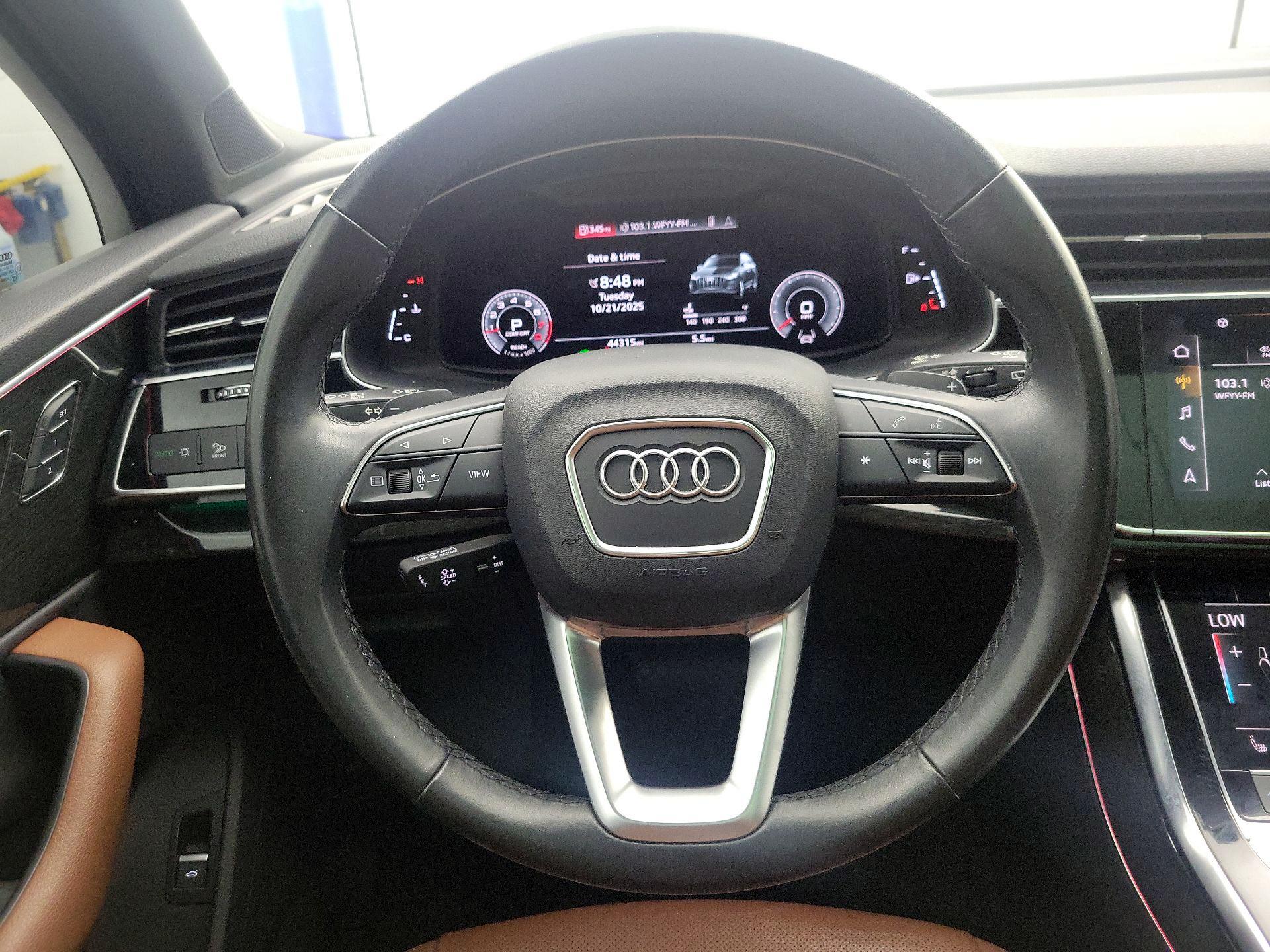 Thumbnail: 2022 Audi Q7 - 10