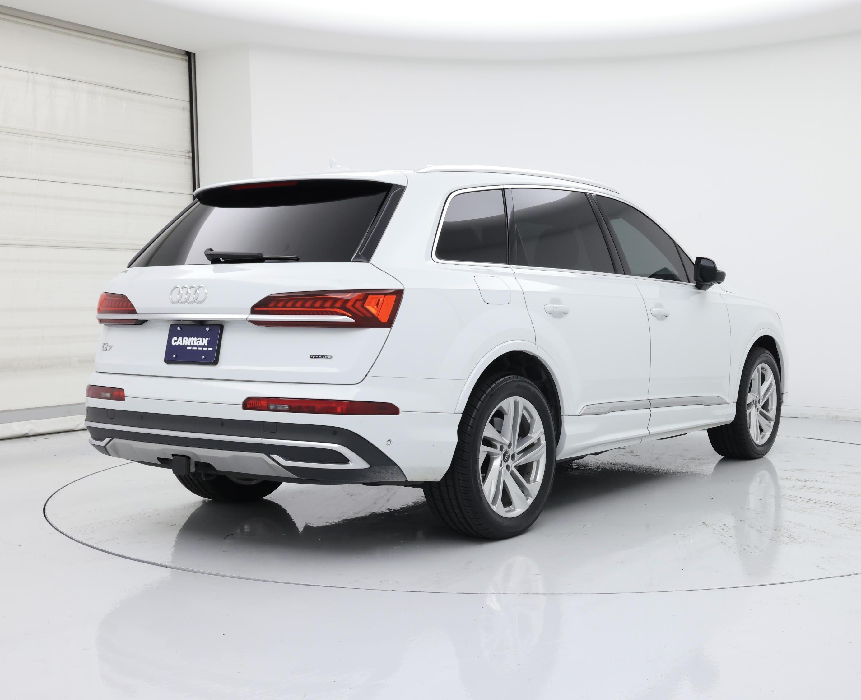 Thumbnail: 2022 Audi Q7 - 8