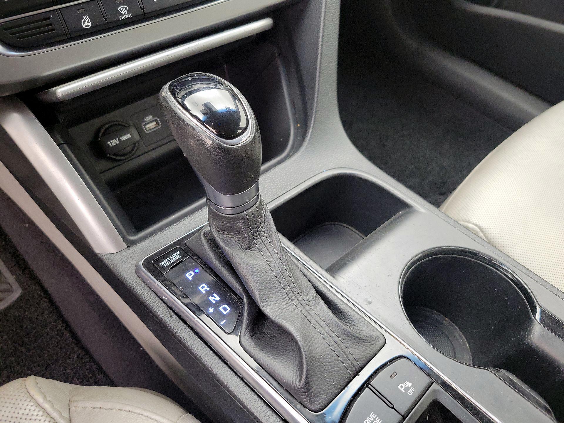 Thumbnail: 2016 Hyundai Sonata - 18