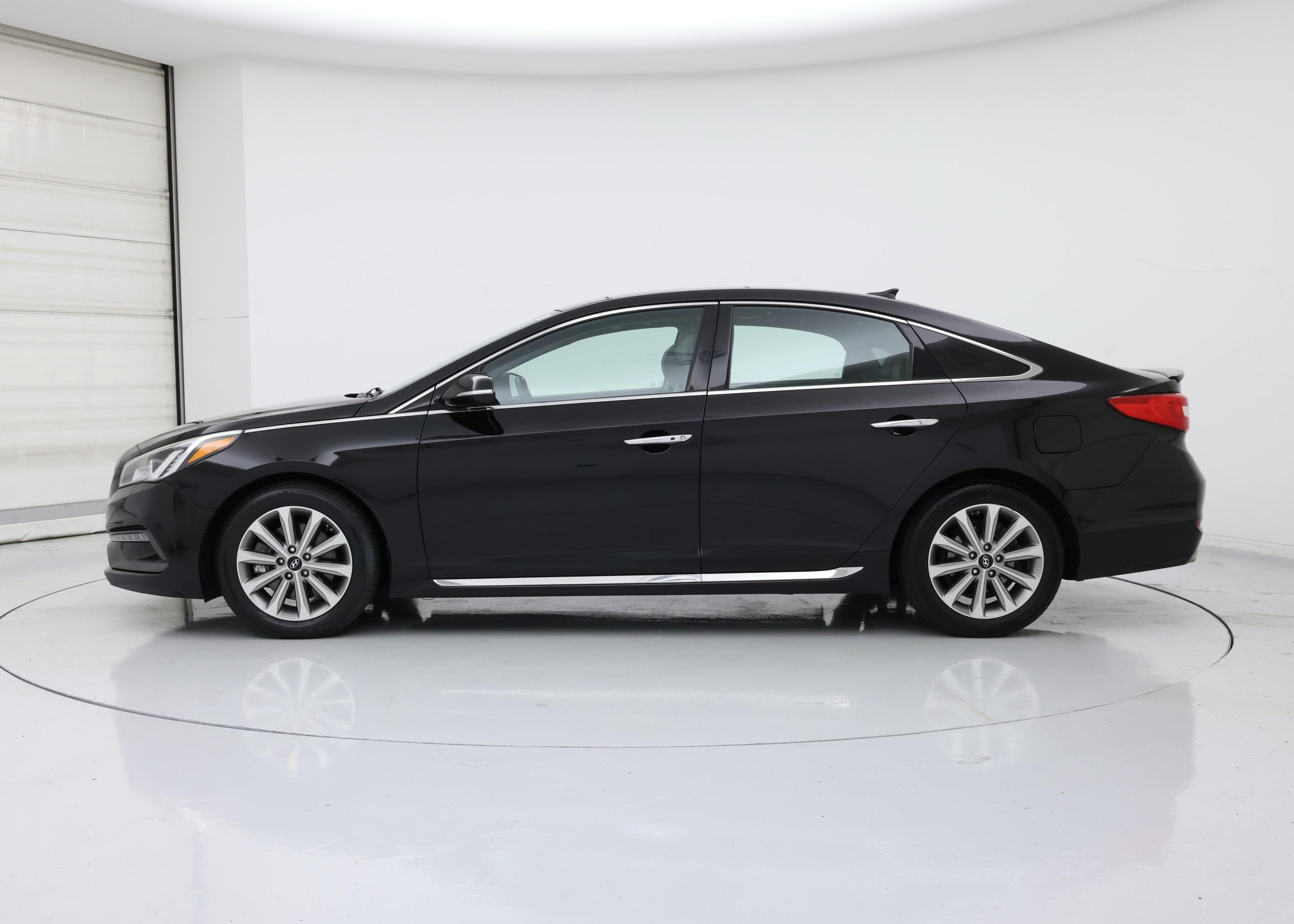 Thumbnail: 2016 Hyundai Sonata - 3