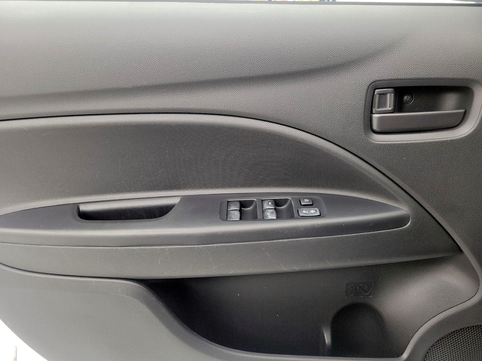 Thumbnail: 2017 Mitsubishi Mirage - 12