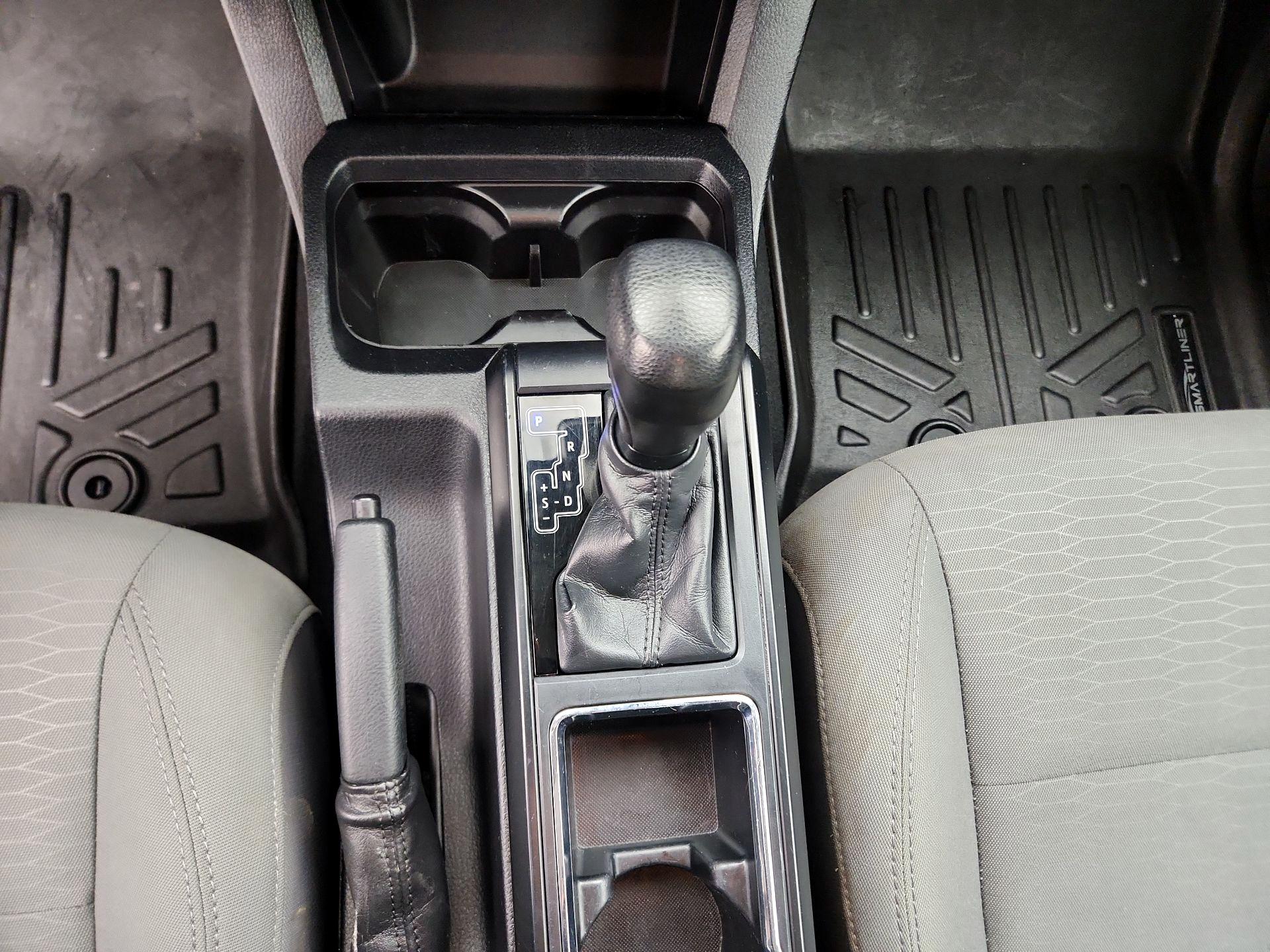 Thumbnail: 2018 Toyota Tacoma - 17