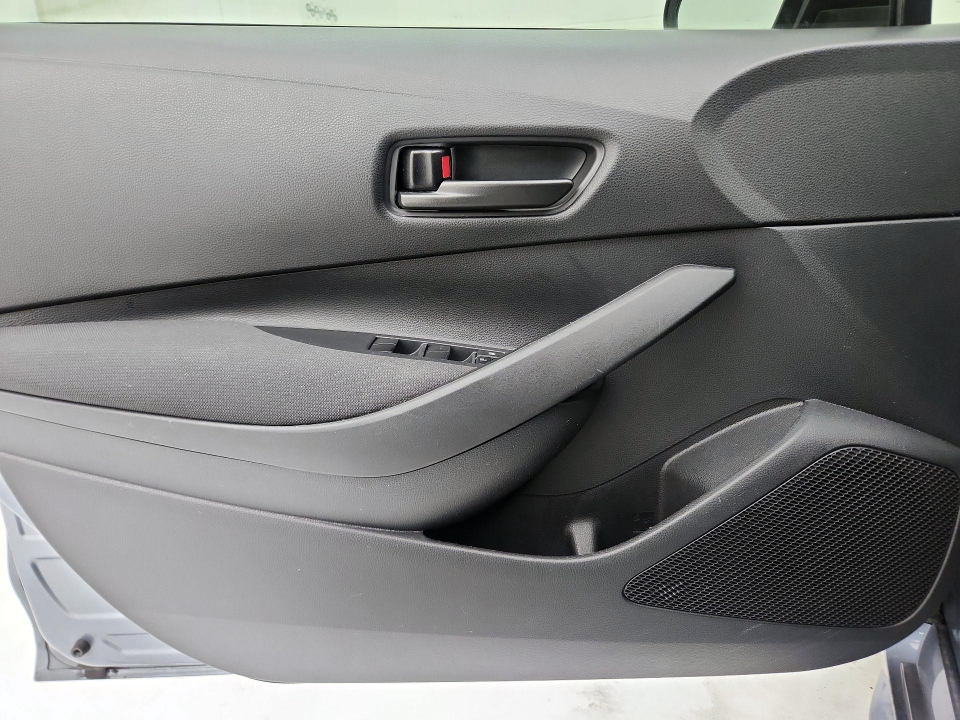 Thumbnail: 2025 Toyota Corolla - 12