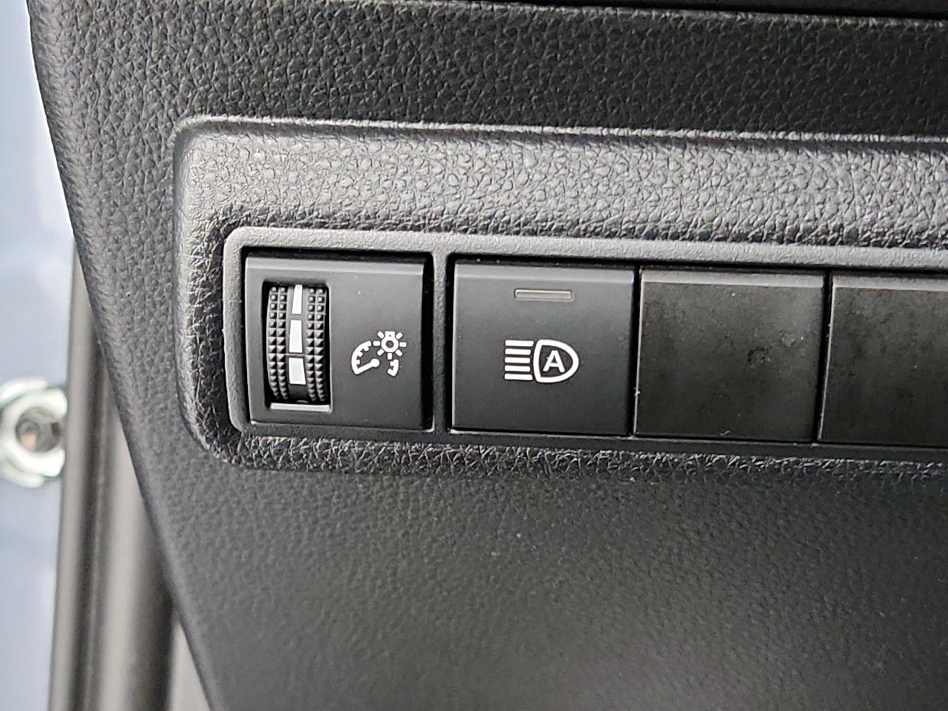 Thumbnail: 2025 Toyota Corolla - 13