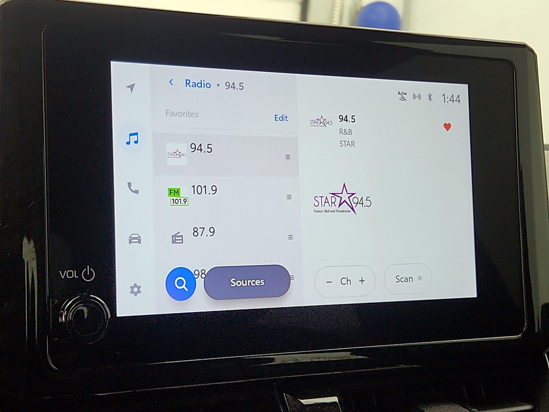 Thumbnail: 2025 Toyota Corolla - 16