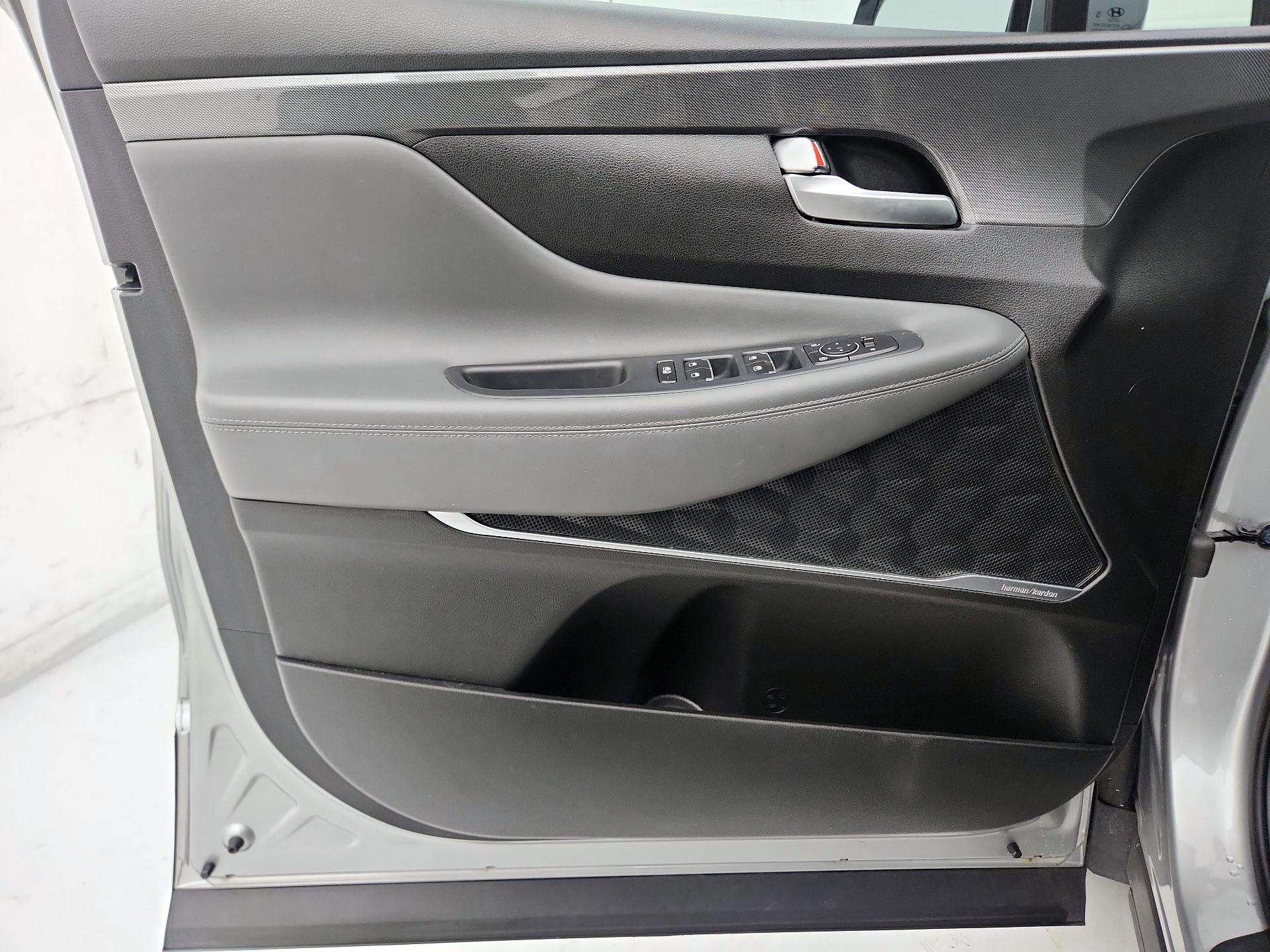 Thumbnail: 2022 Hyundai Santa Fe - 12