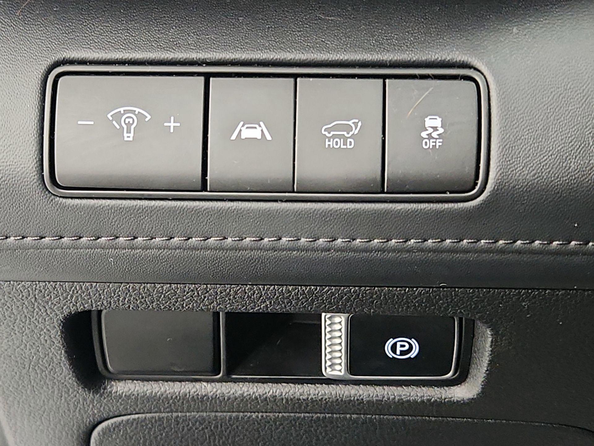 Thumbnail: 2022 Hyundai Santa Fe - 13