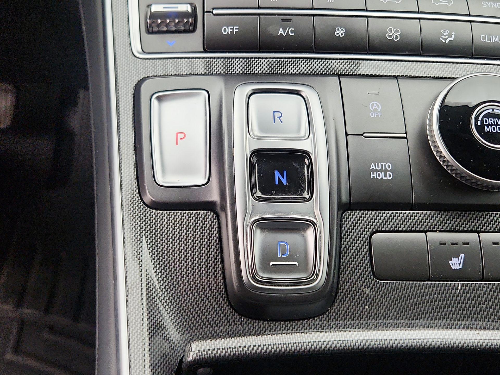 Thumbnail: 2022 Hyundai Santa Fe - 18