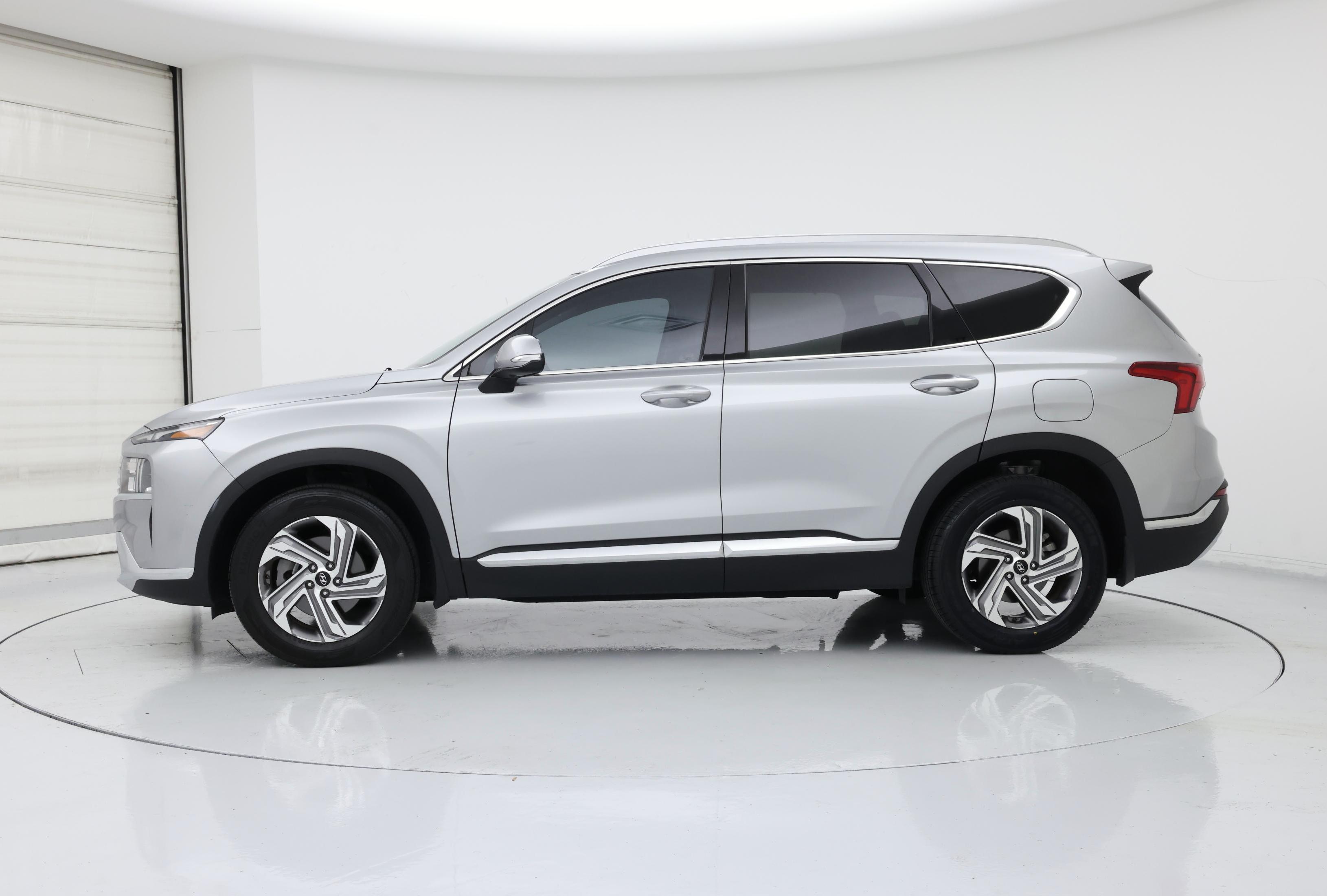 Thumbnail: 2022 Hyundai Santa Fe - 3