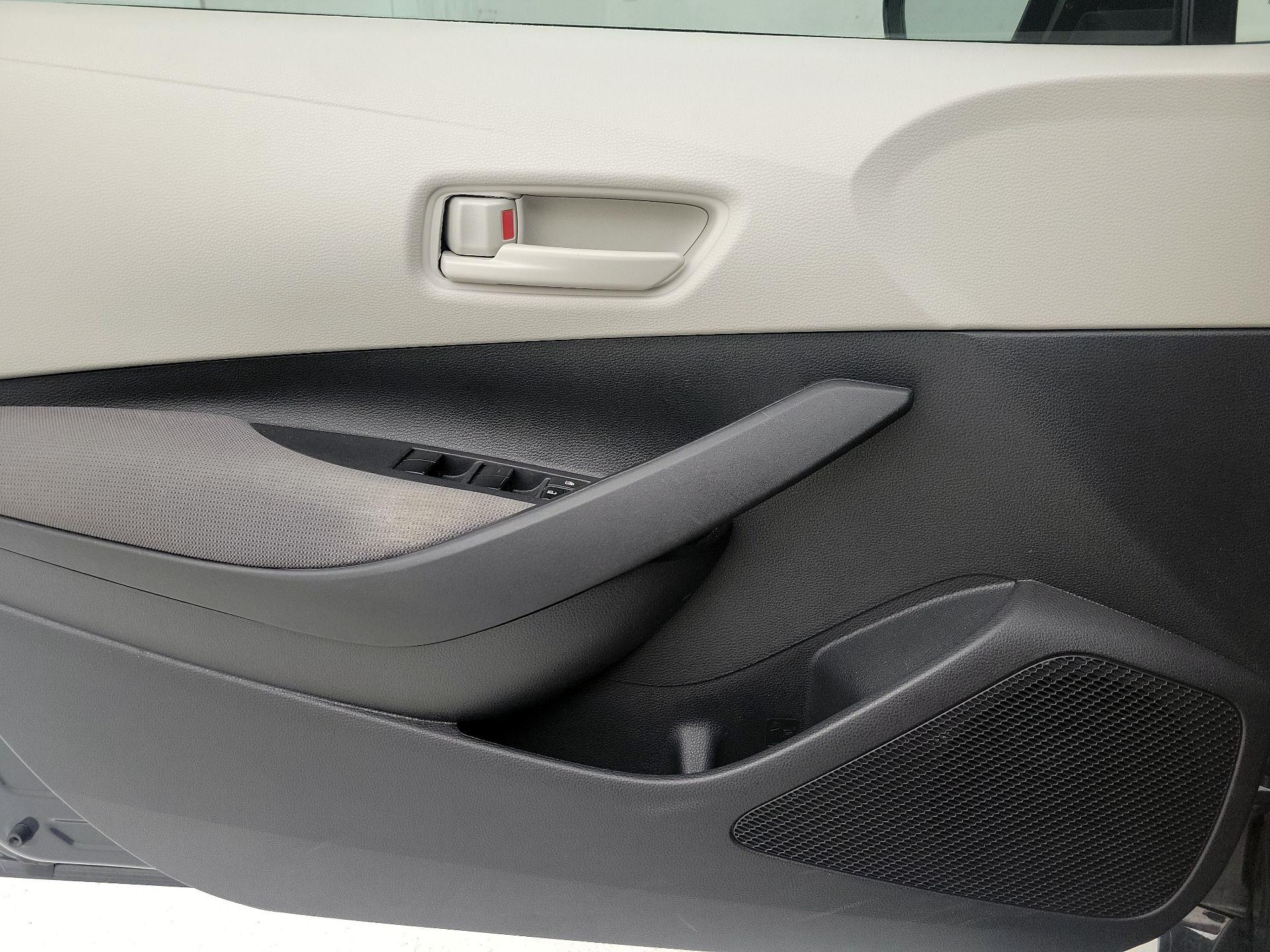 Thumbnail: 2025 Toyota Corolla - 12