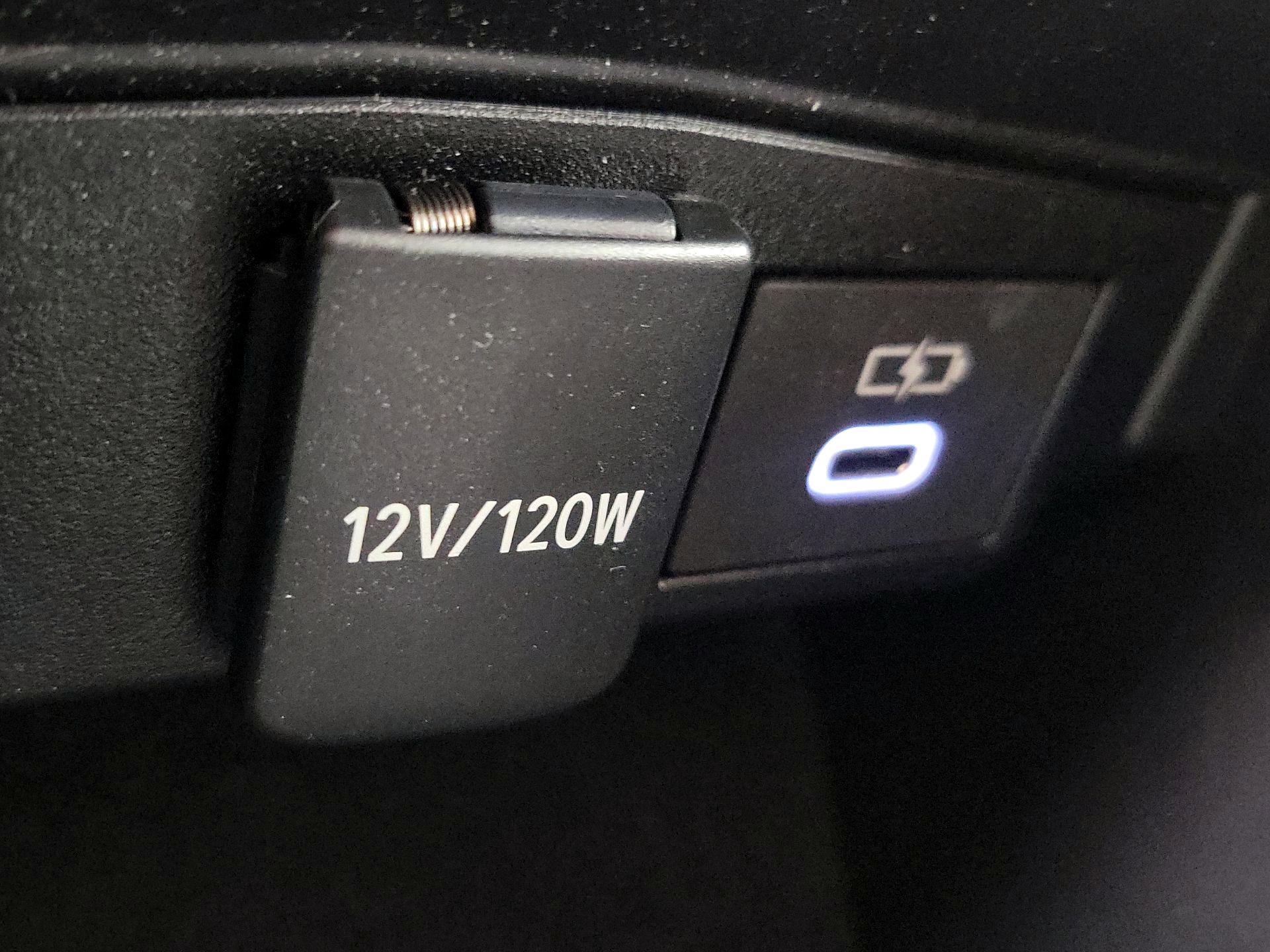 Thumbnail: 2025 Toyota Corolla - 18